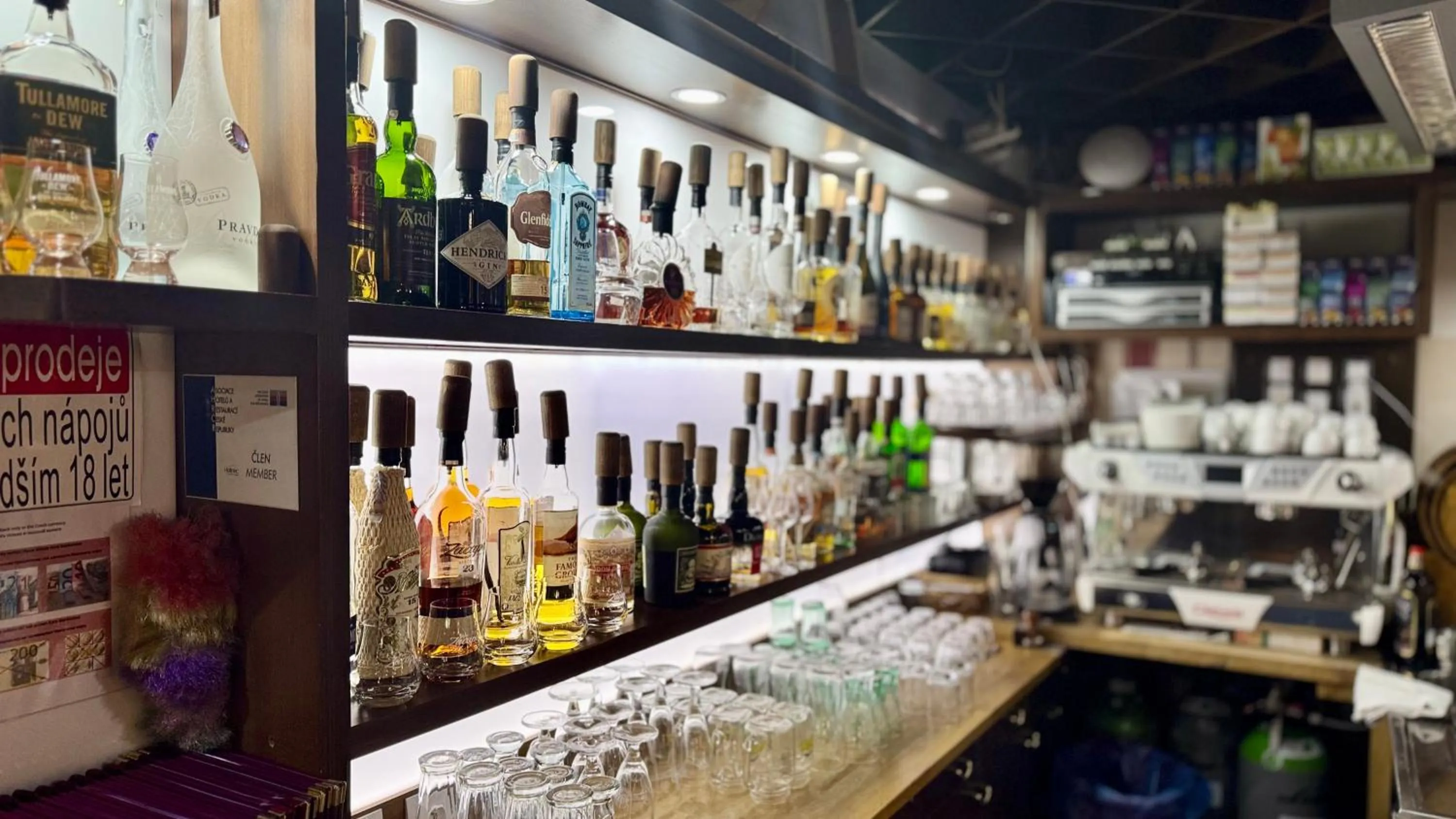 Restaurant/places to eat in Hotel Berg