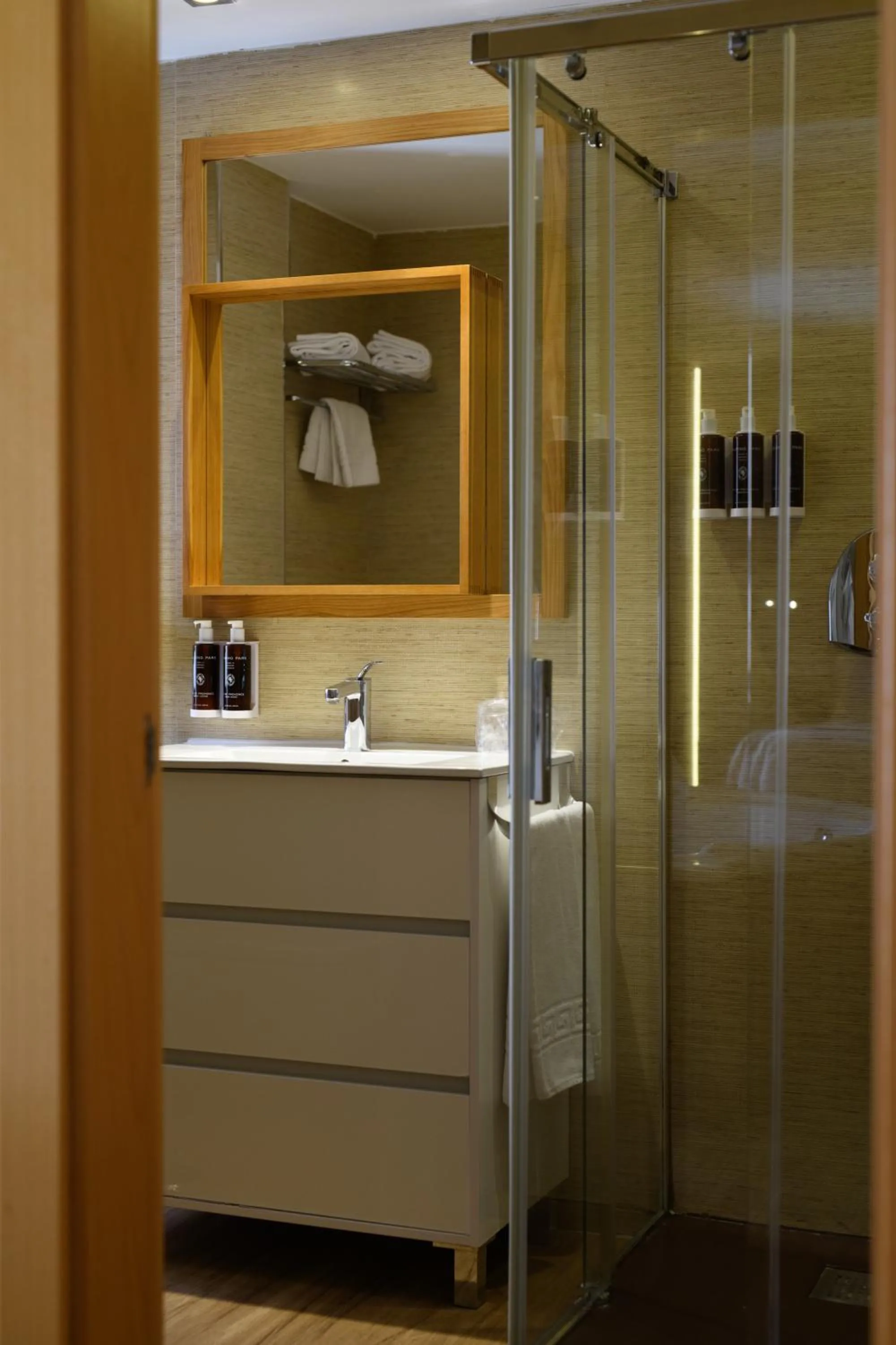 Shower in Hotel De Martin