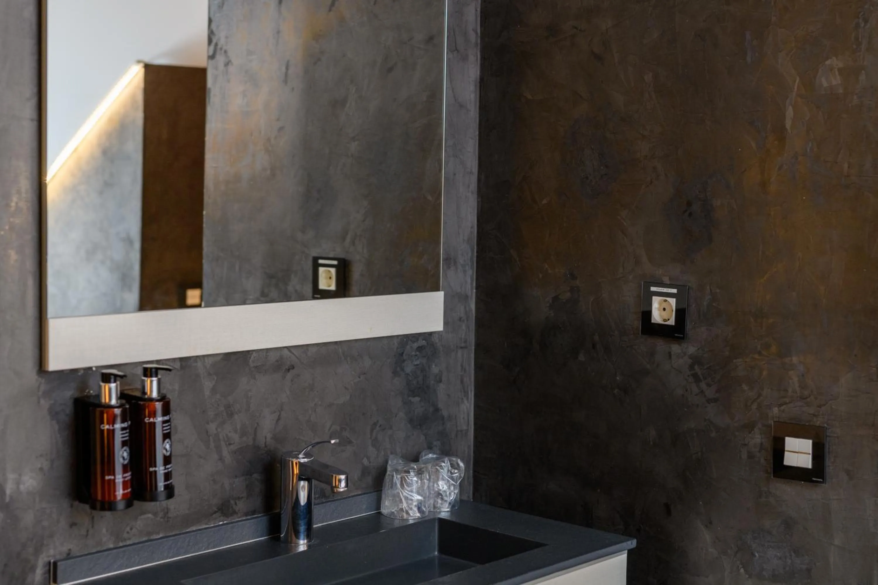 Toilet in Hotel De Martin