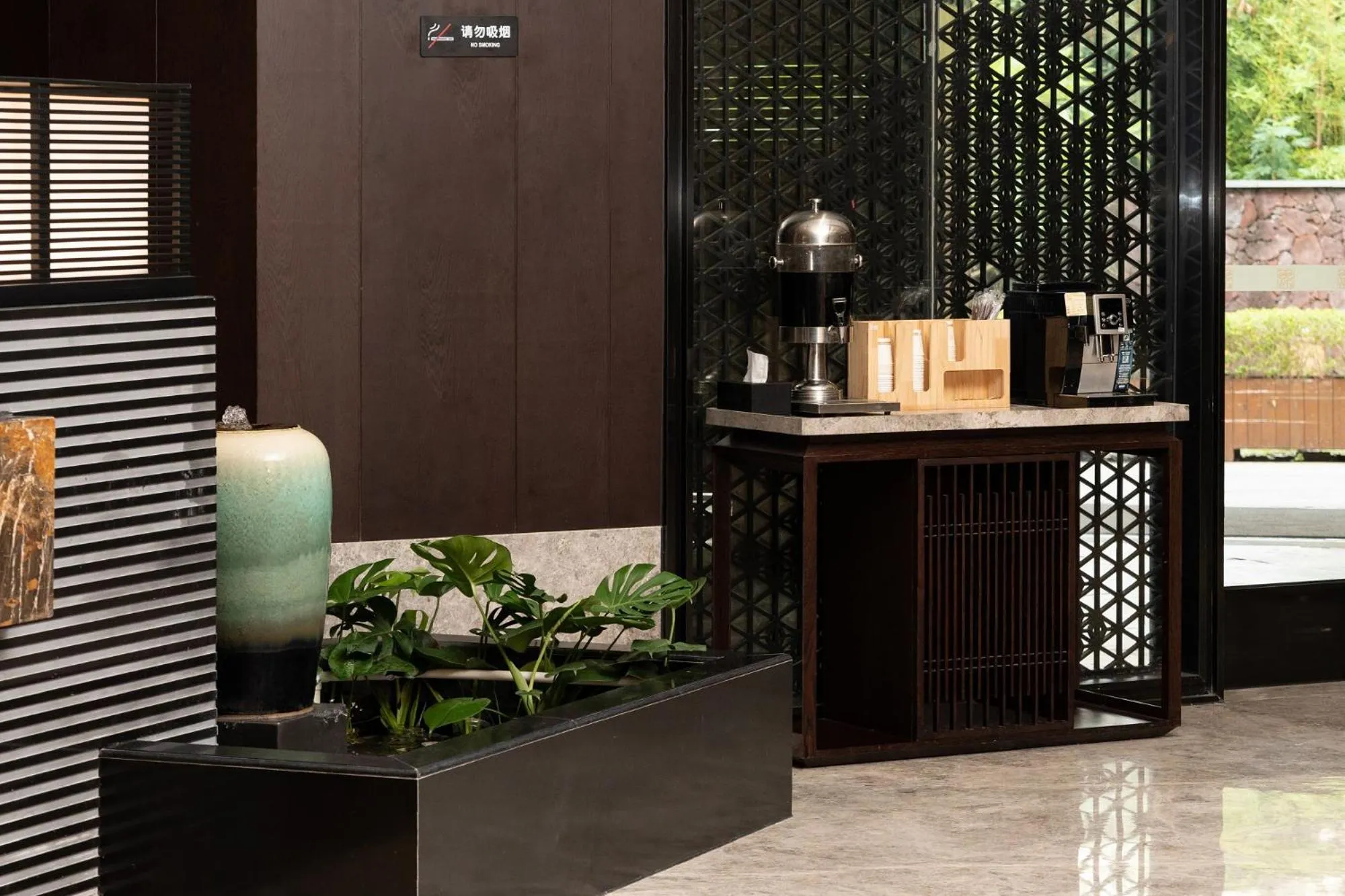 Lobby or reception in SSAW Boutique Hotel Liuzhou