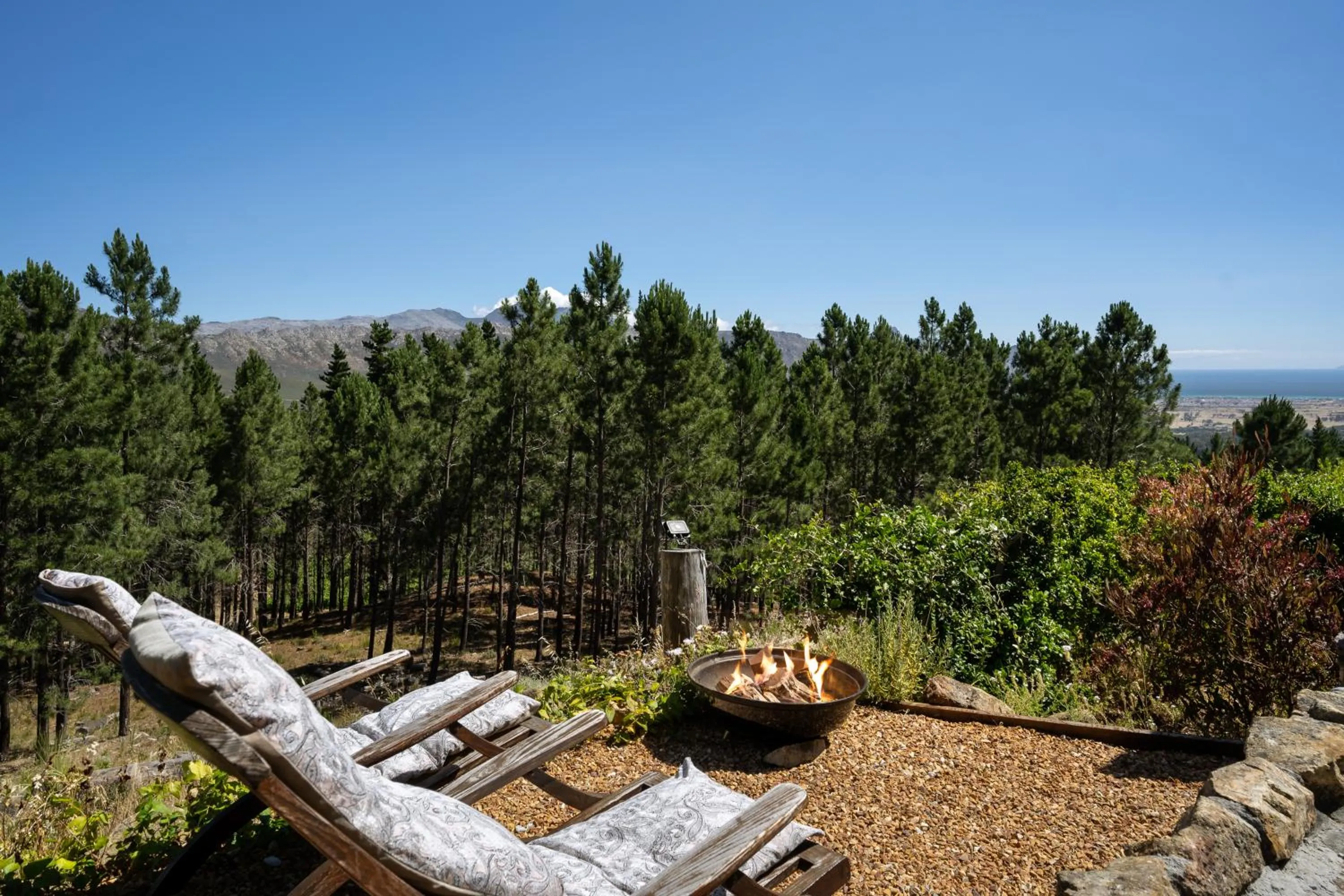 Day in Lalapanzi Lodge