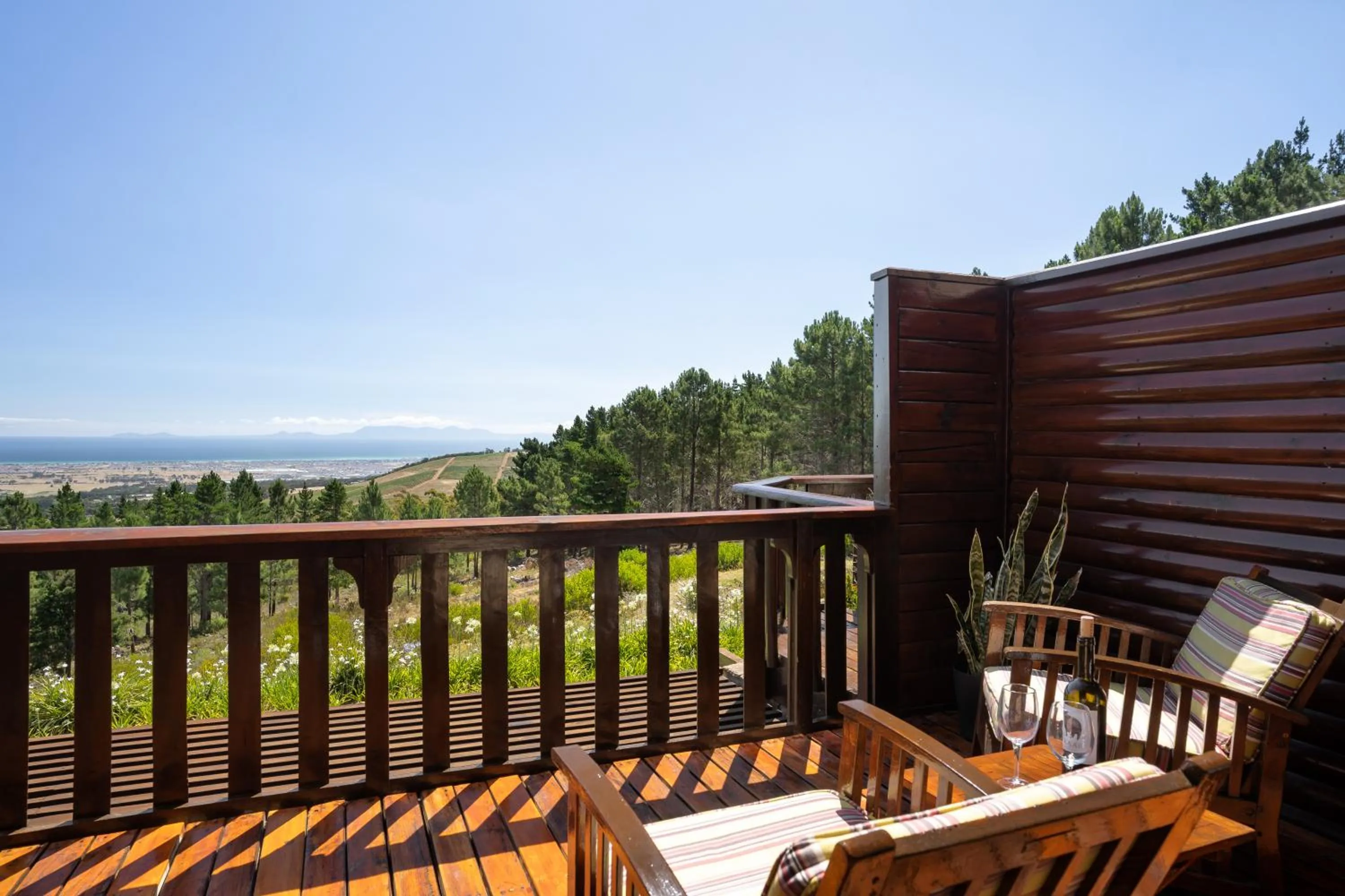 Patio in Lalapanzi Lodge