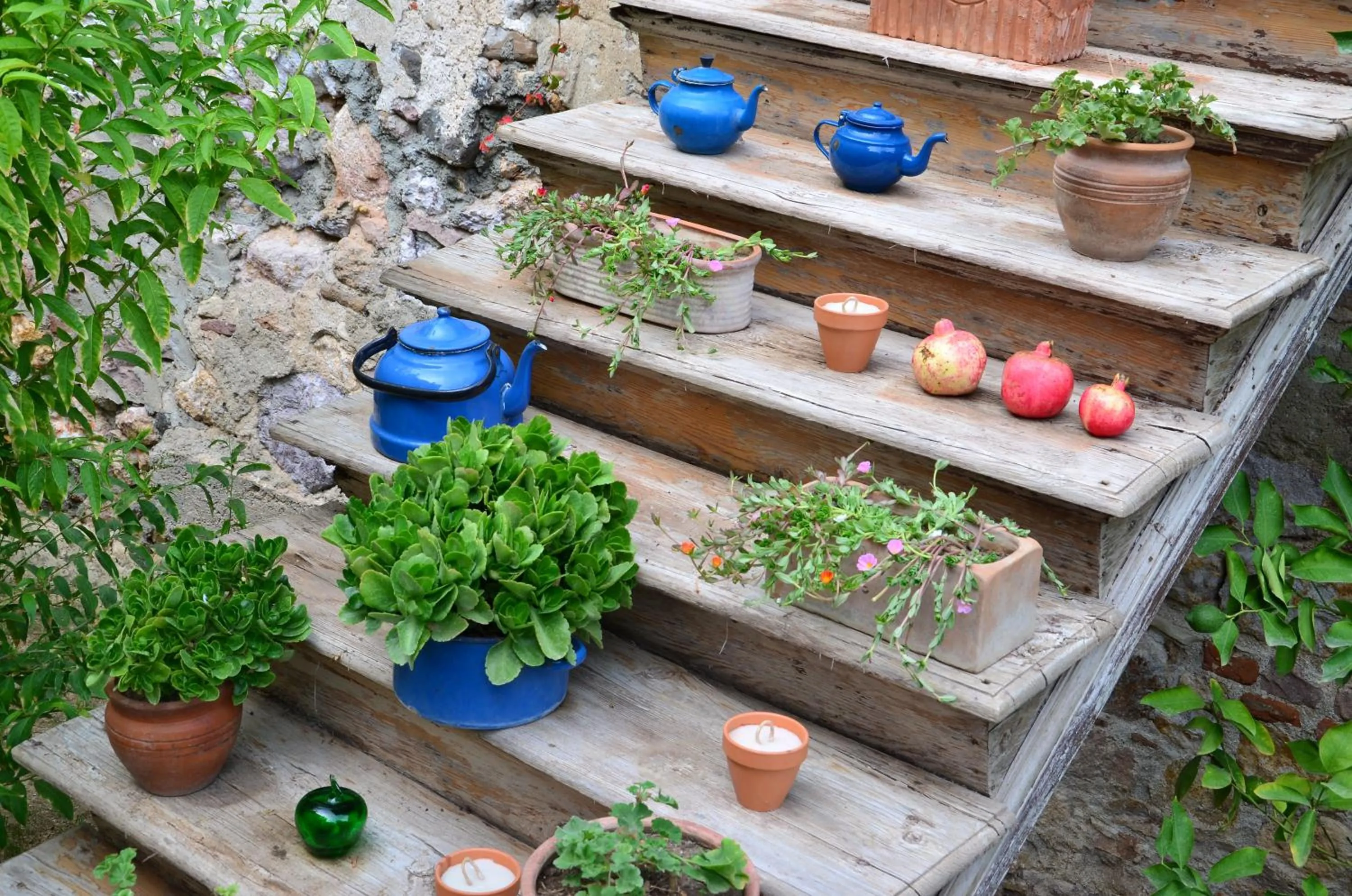 Decorative detail in Macaron Konagi