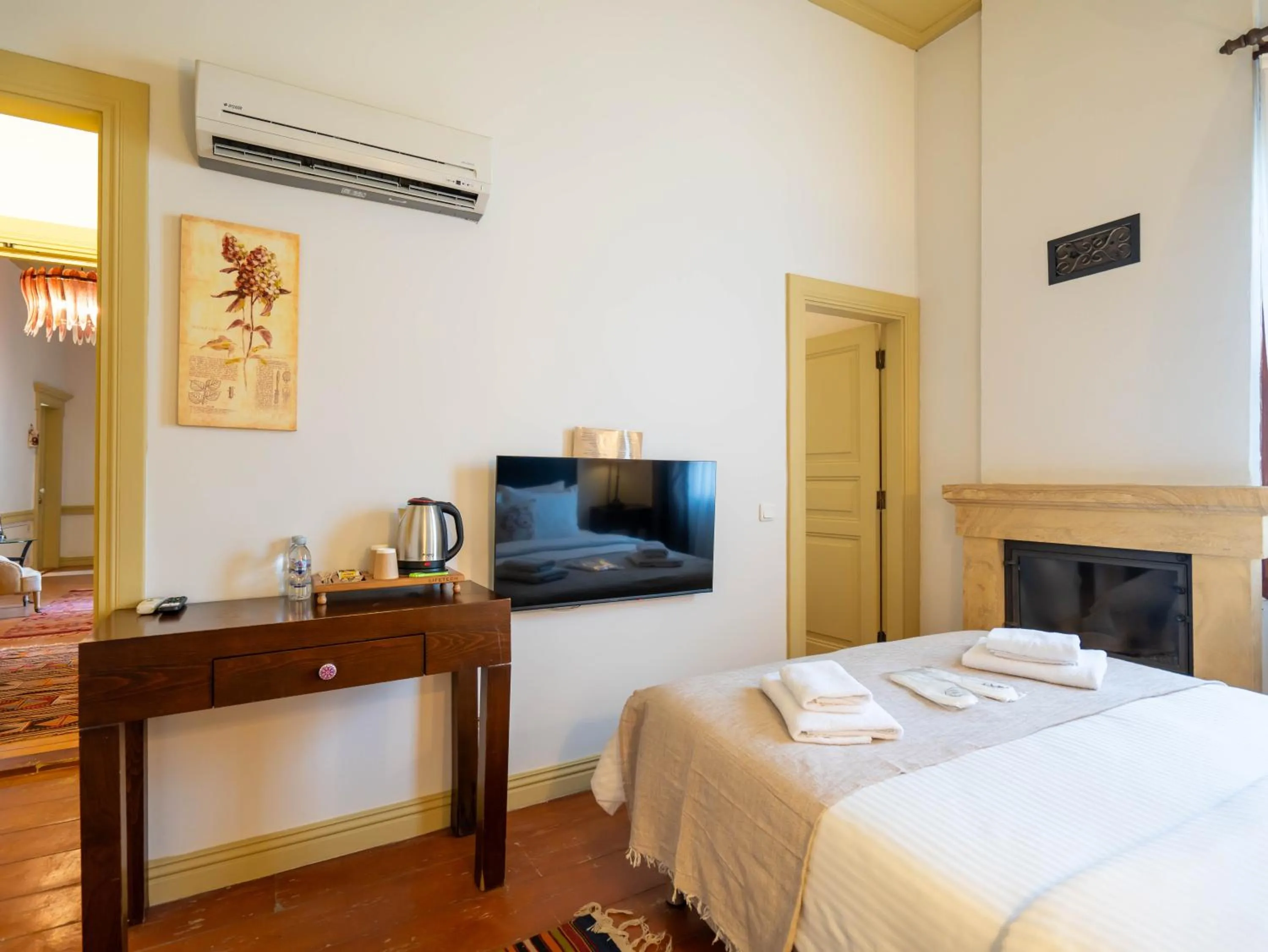 Bed in Macaron Konagi