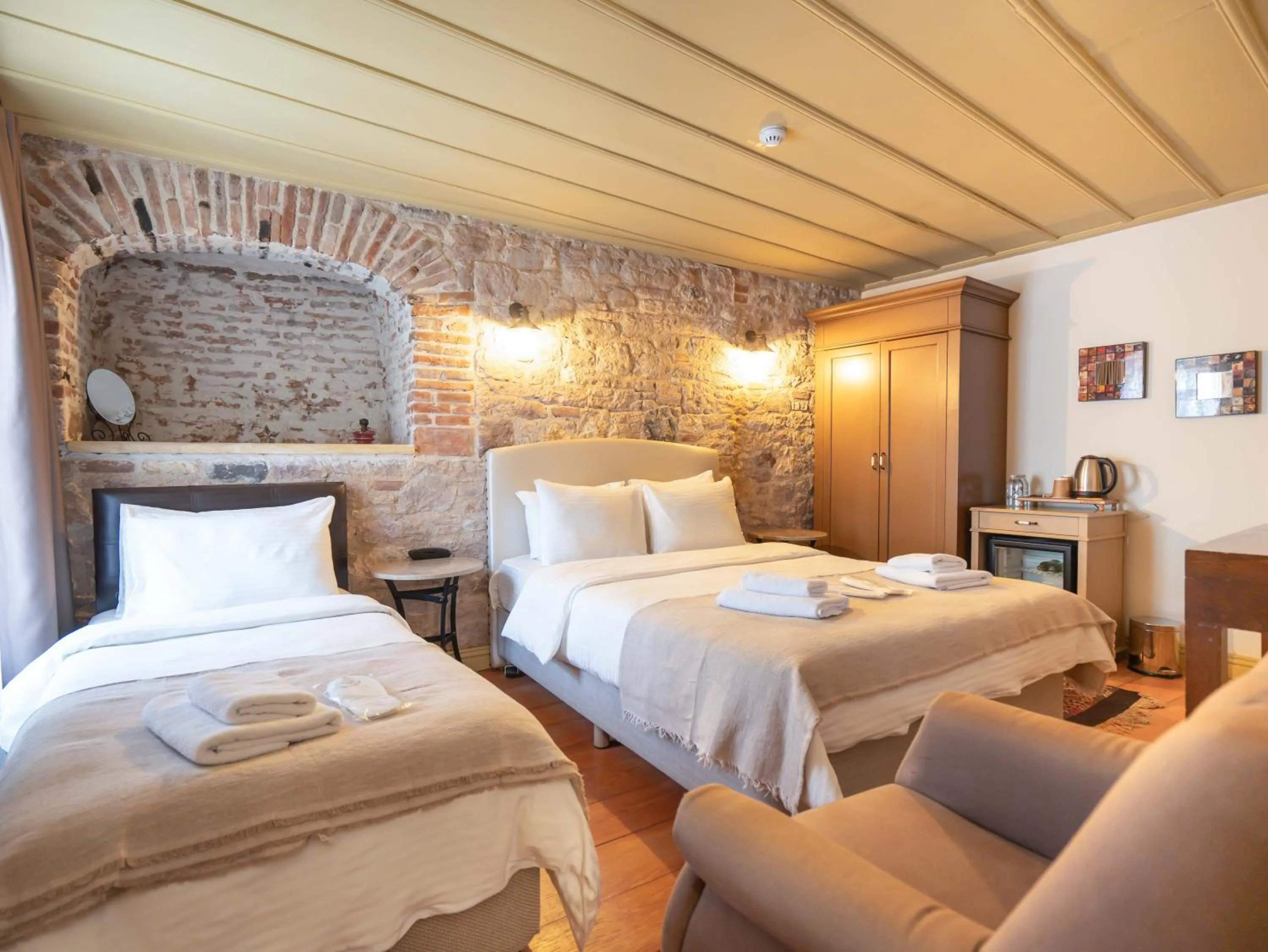 Bed in Macaron Konagi