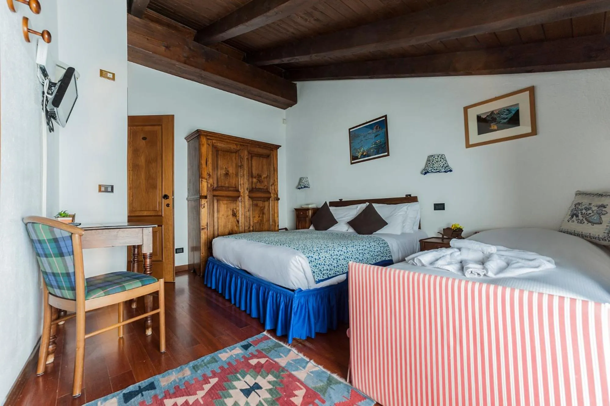 Photo of the whole room, Bed in Hotel Baita Cretaz