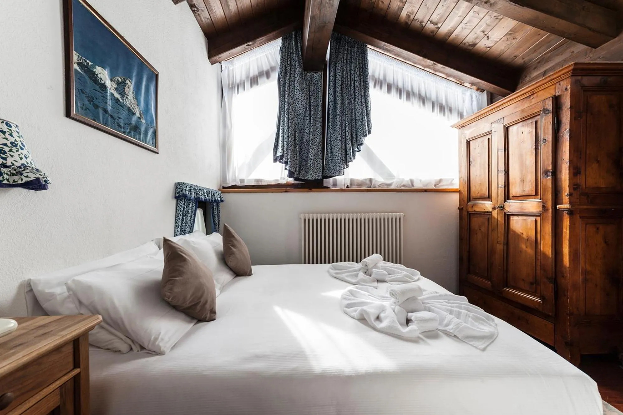 Bed in Hotel Baita Cretaz