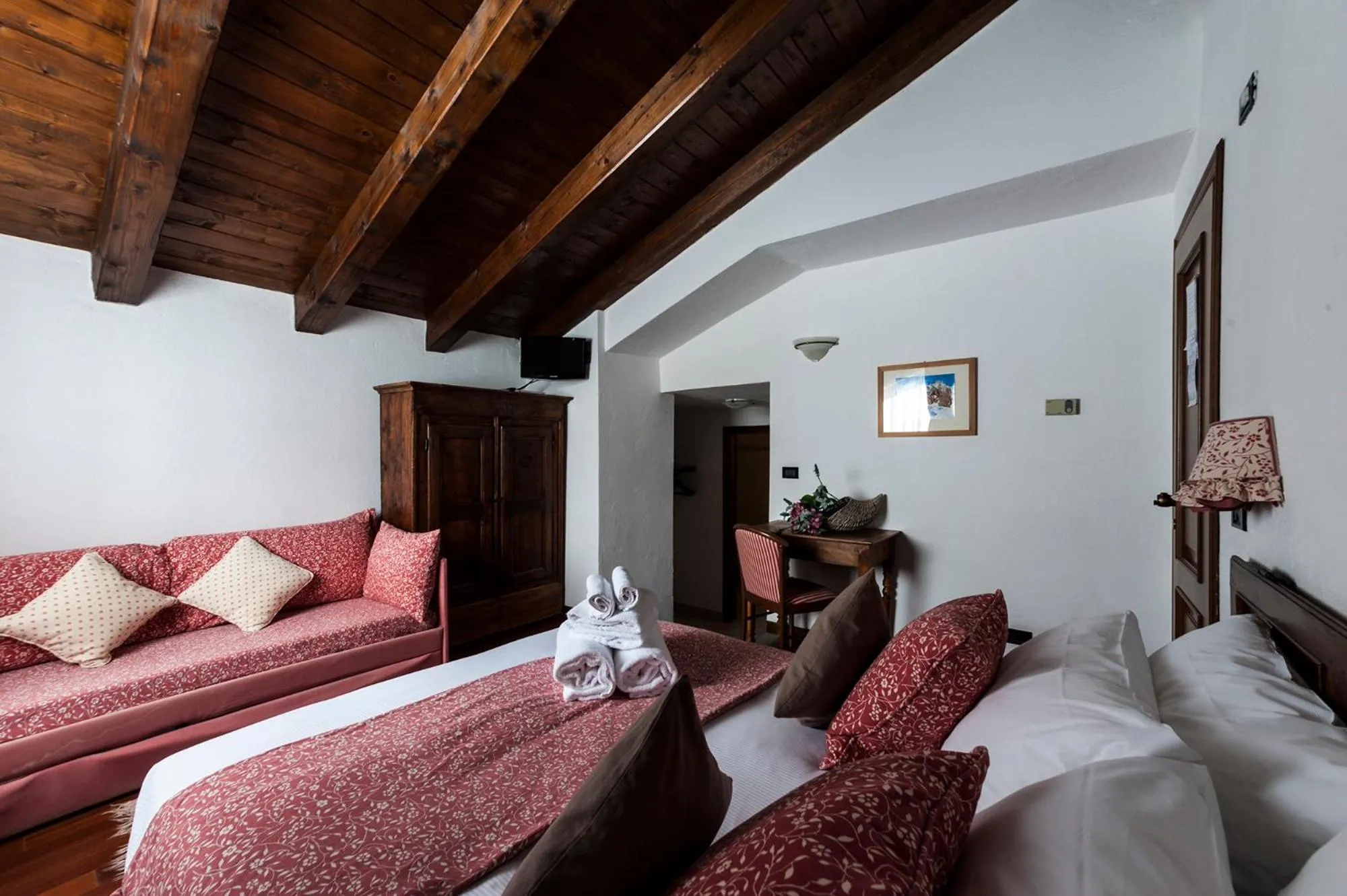 Bed in Hotel Baita Cretaz