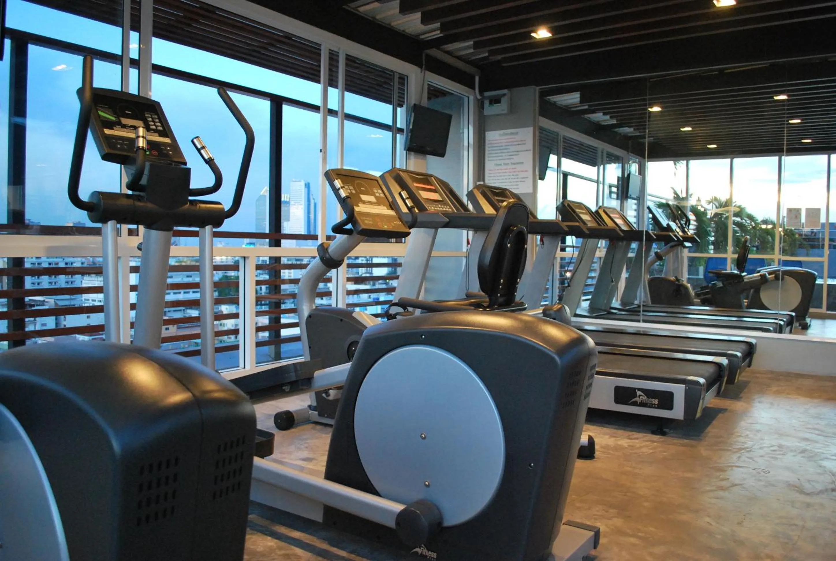 Fitness centre/facilities in Witchuwan Apartel
