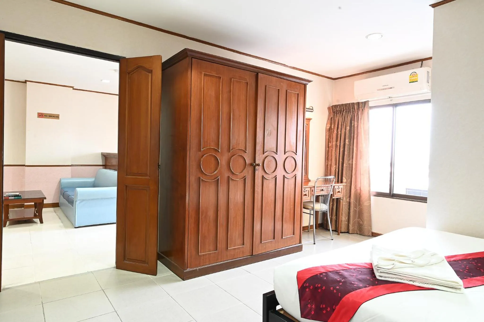 Photo of the whole room, Bed in Witchuwan Apartel