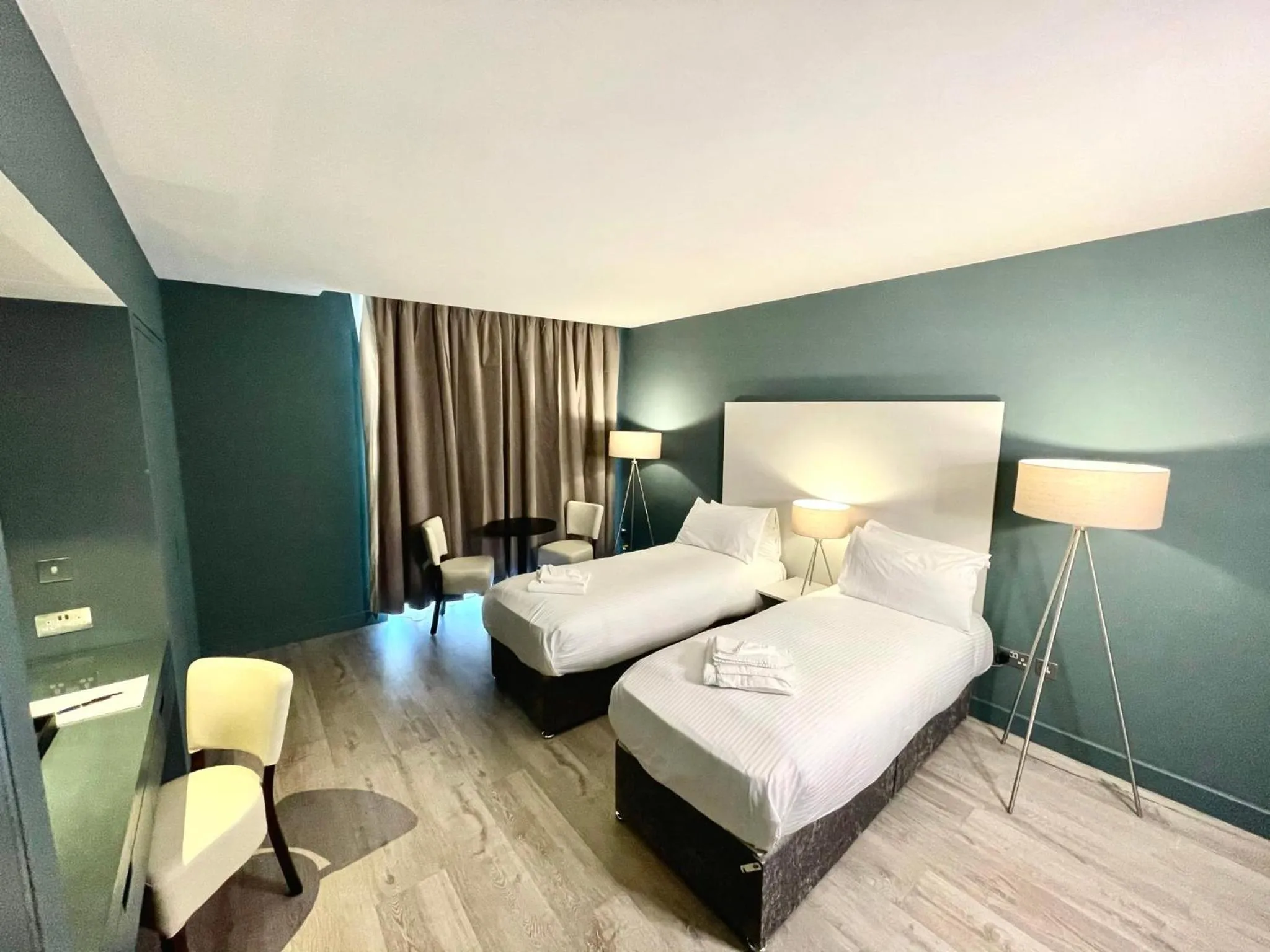 Photo of the whole room, Bed in Axiom Park Hotel