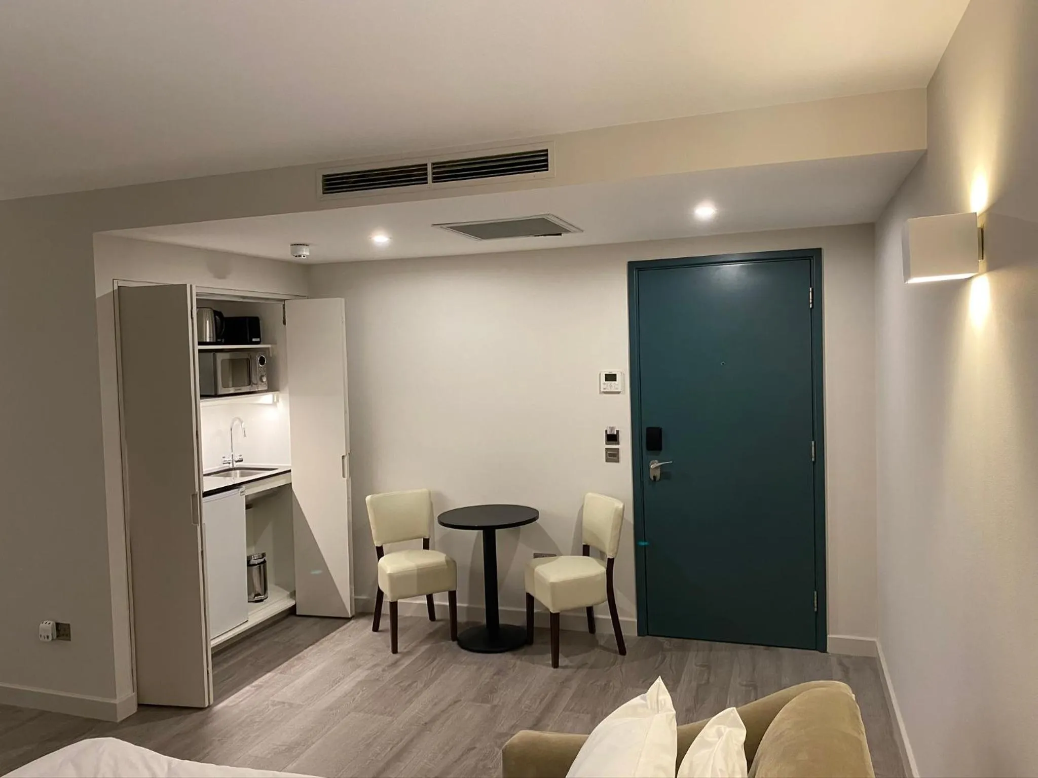 Living room in Axiom Park Hotel