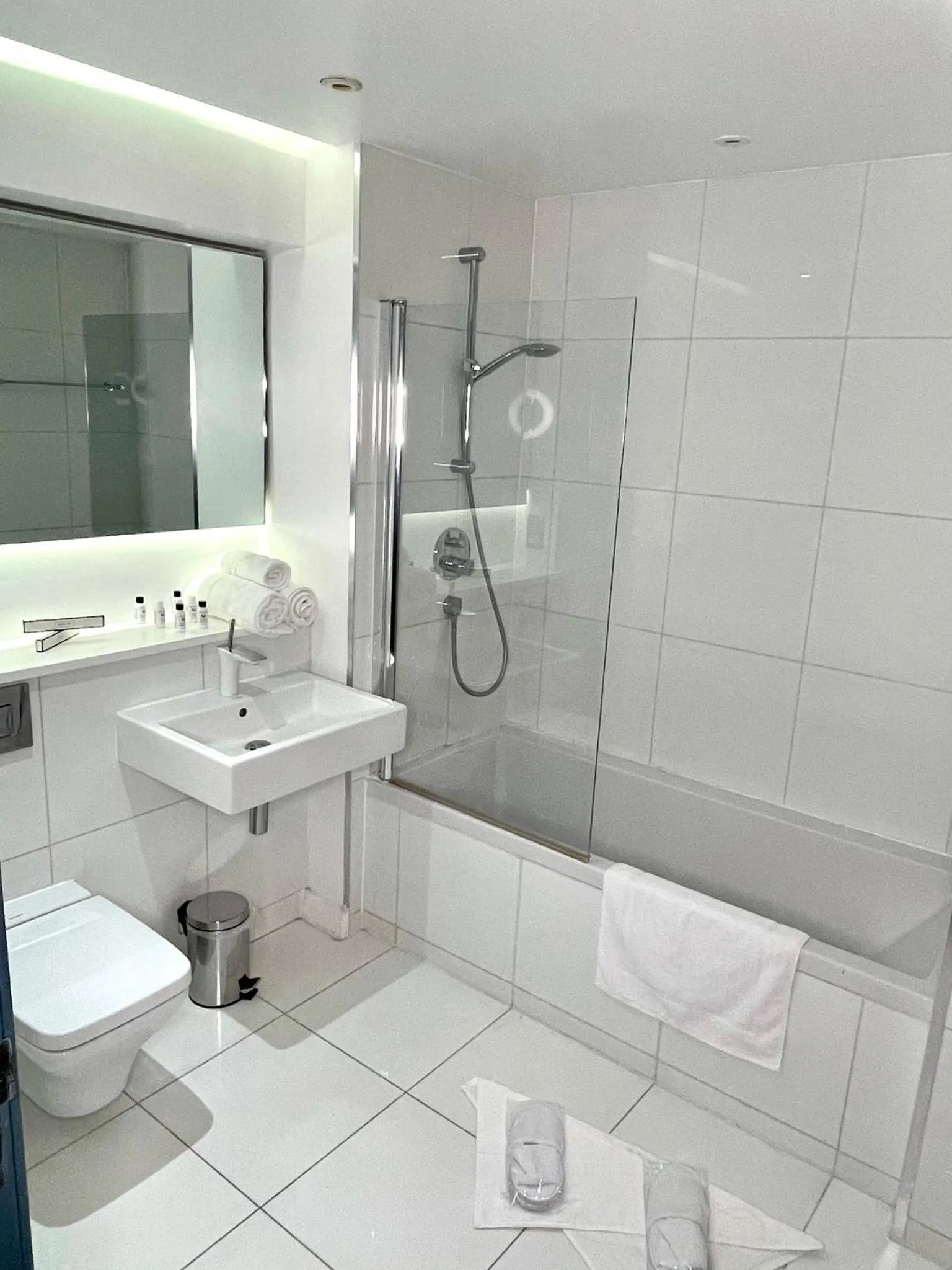 Bathroom in Axiom Park Hotel