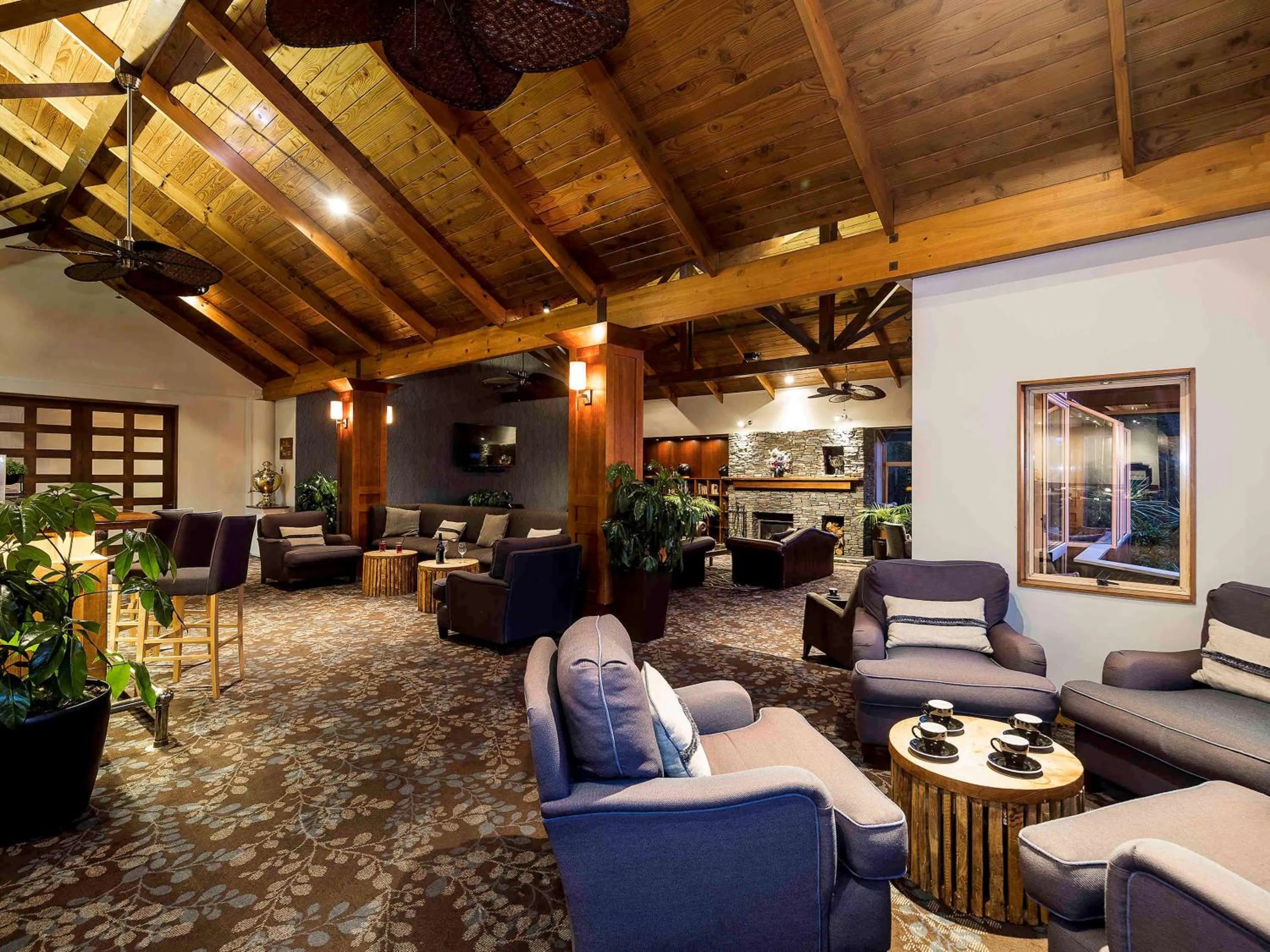 Restaurant/places to eat in Grand Mercure Puka Park Resort