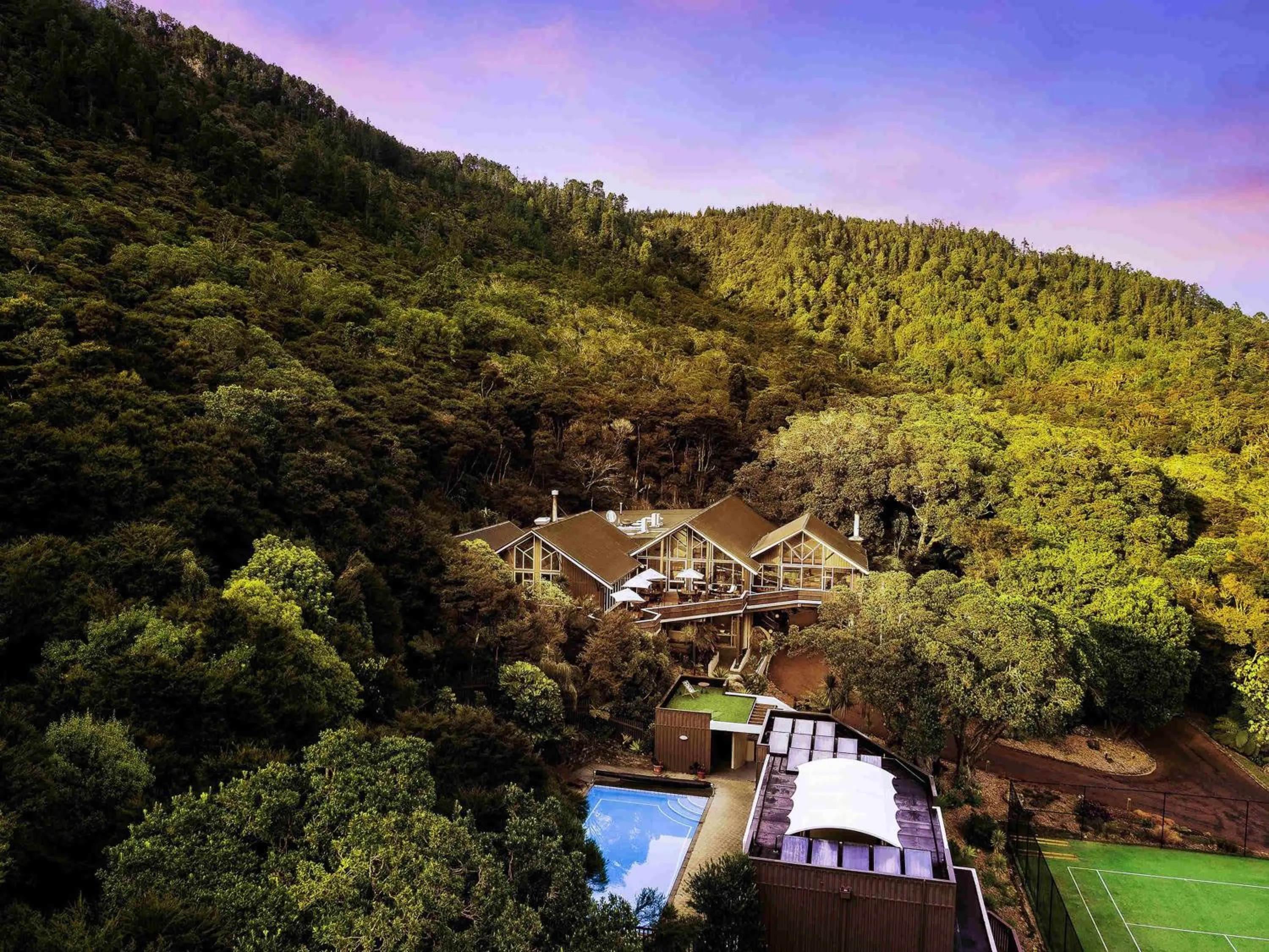 Property building in Grand Mercure Puka Park Resort