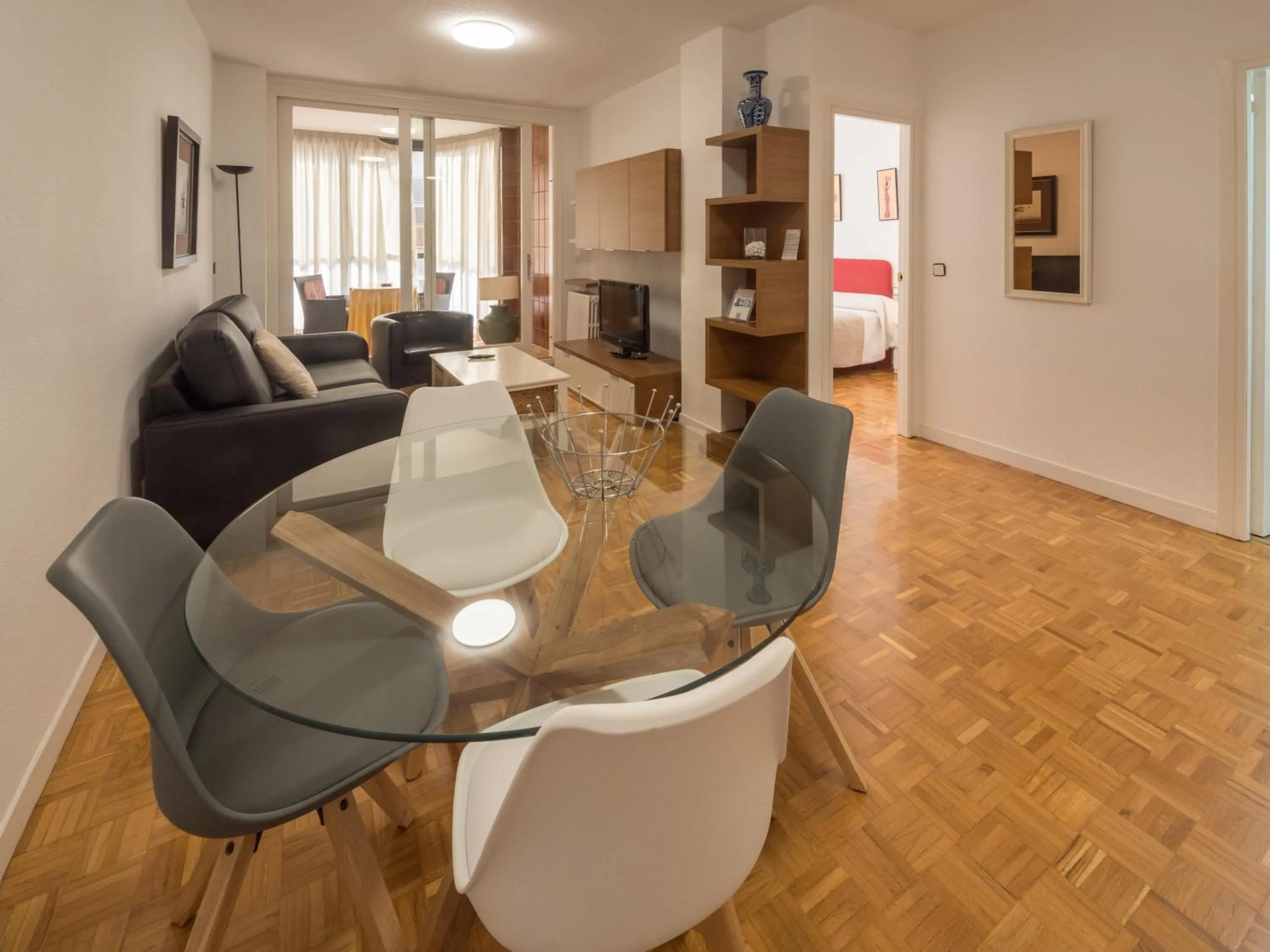 Dining area in Gestión de Alojamientos Apartments