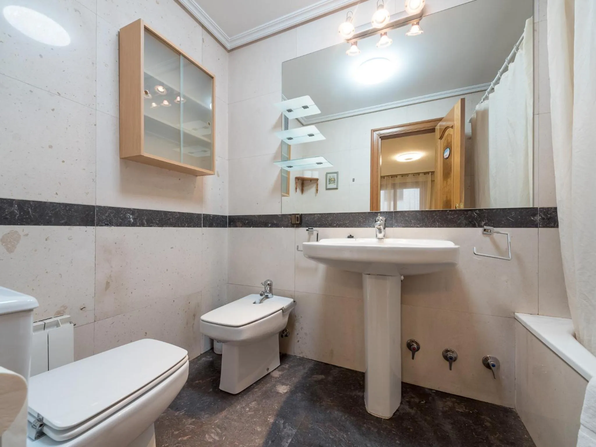 Bathroom in Gestión de Alojamientos Apartments