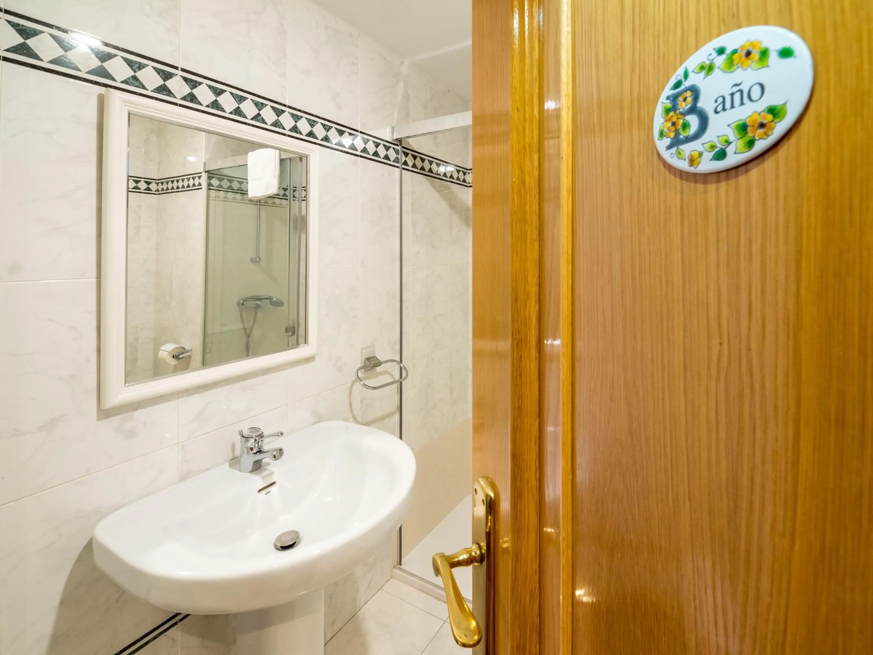 Bathroom in Gestión de Alojamientos Apartments