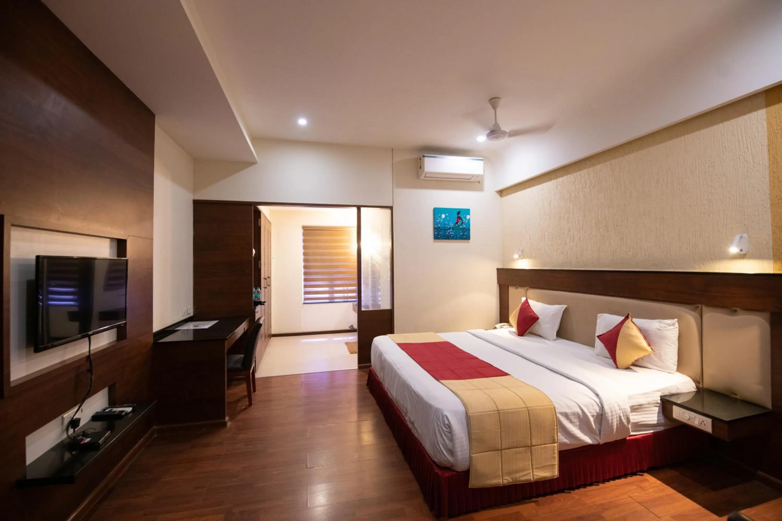 Photo of the whole room, Bed in Hotel High Point