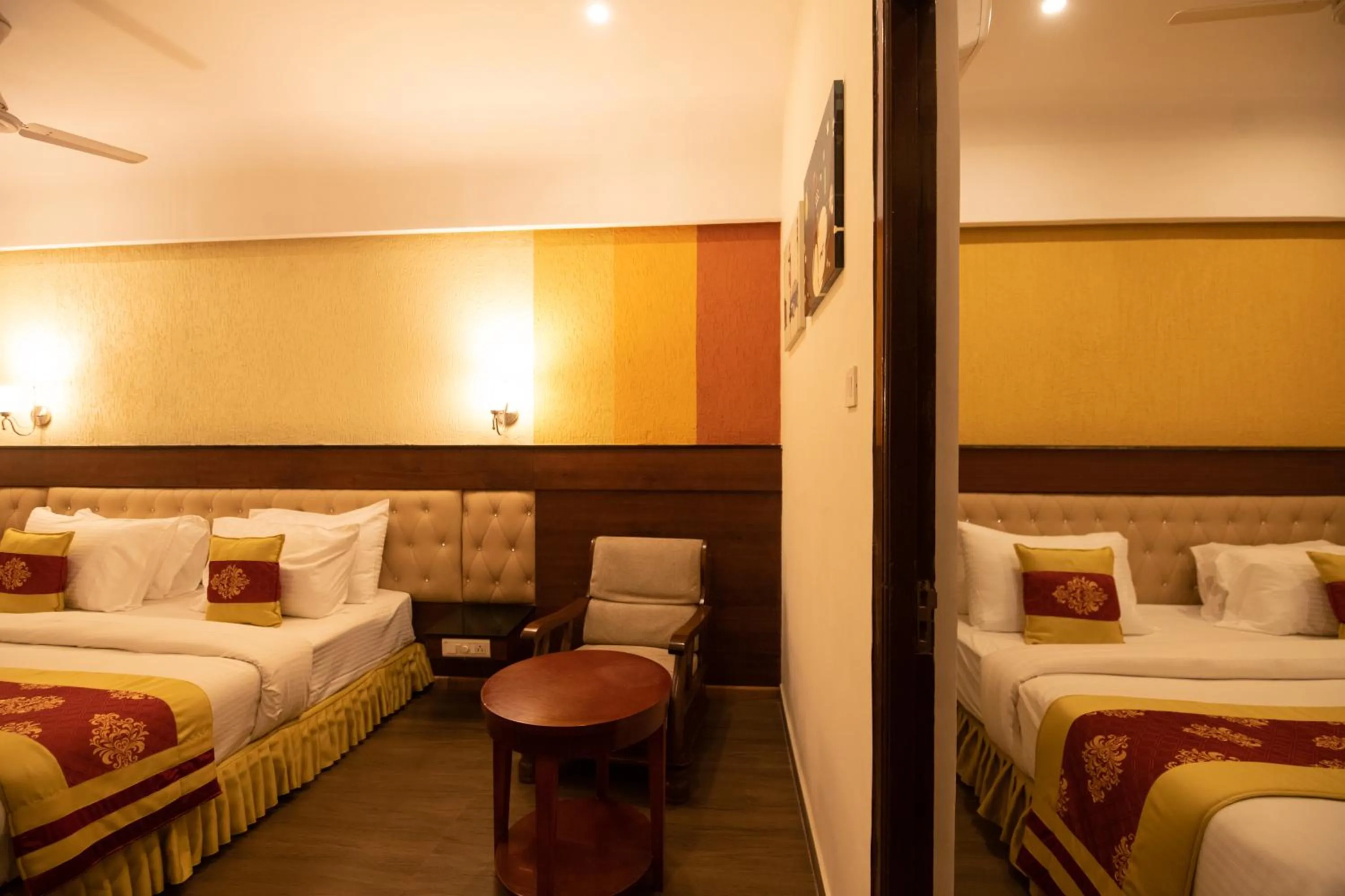 Photo of the whole room, Bed in Hotel High Point