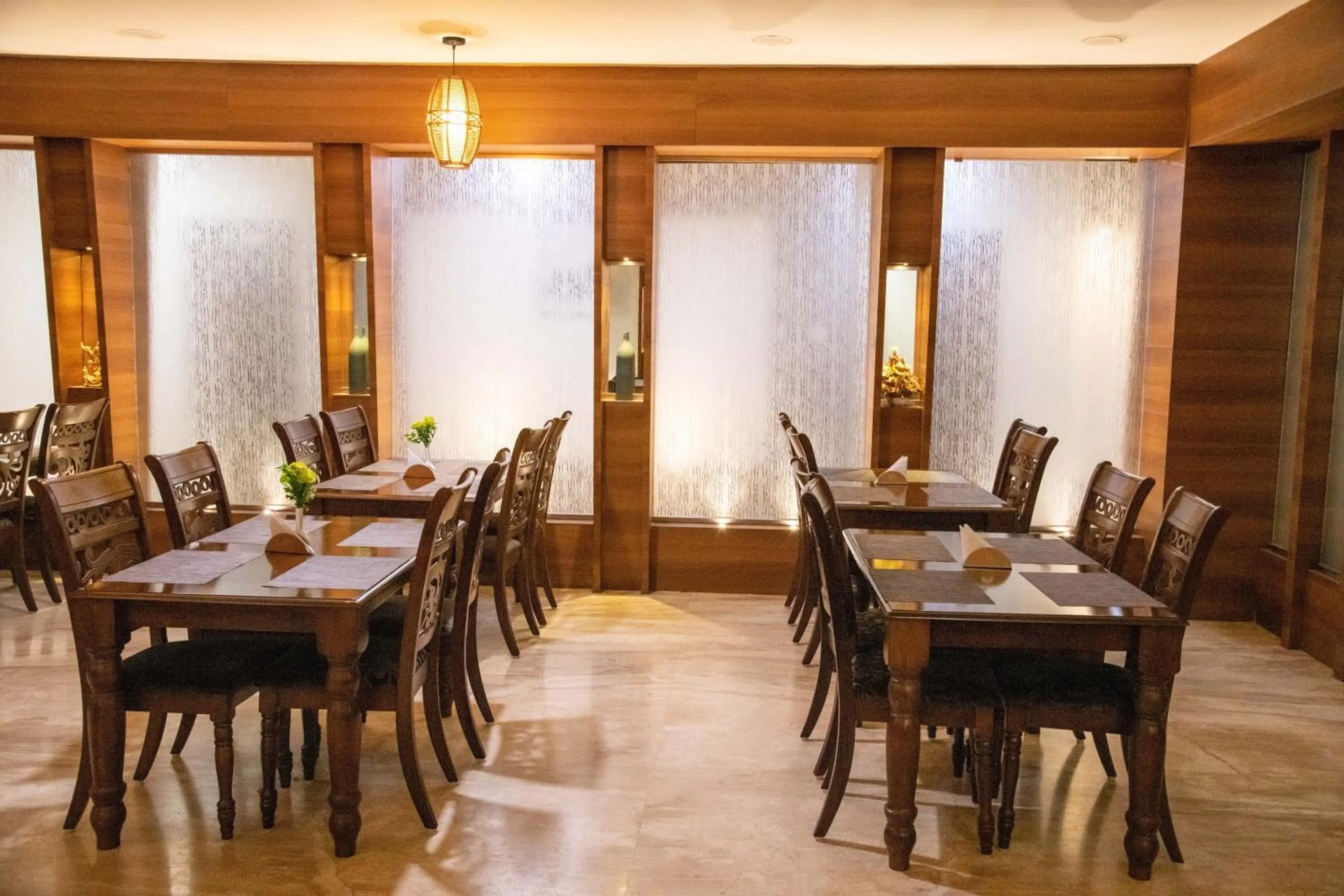 Restaurant/places to eat in Hotel High Point