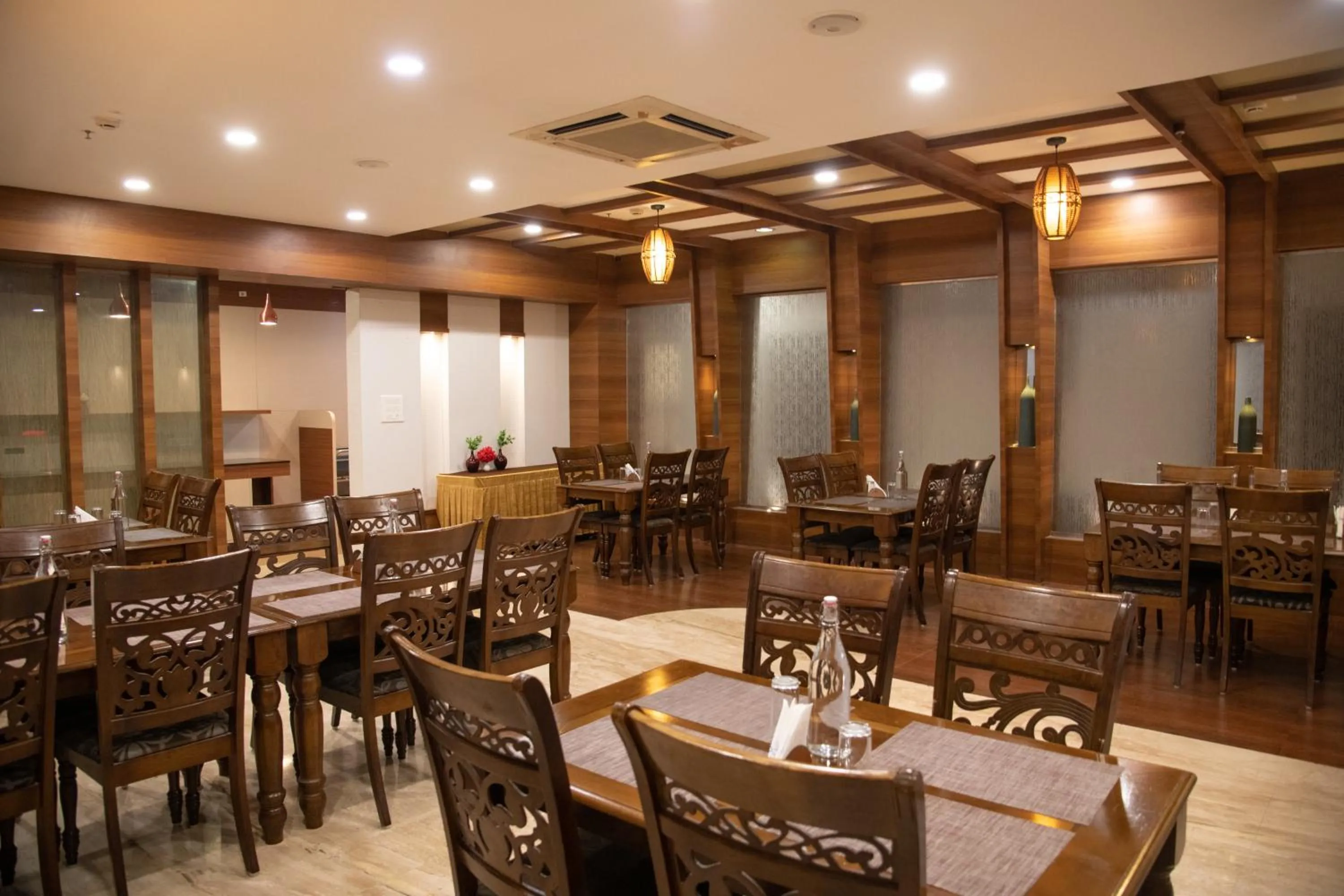 Restaurant/places to eat in Hotel High Point