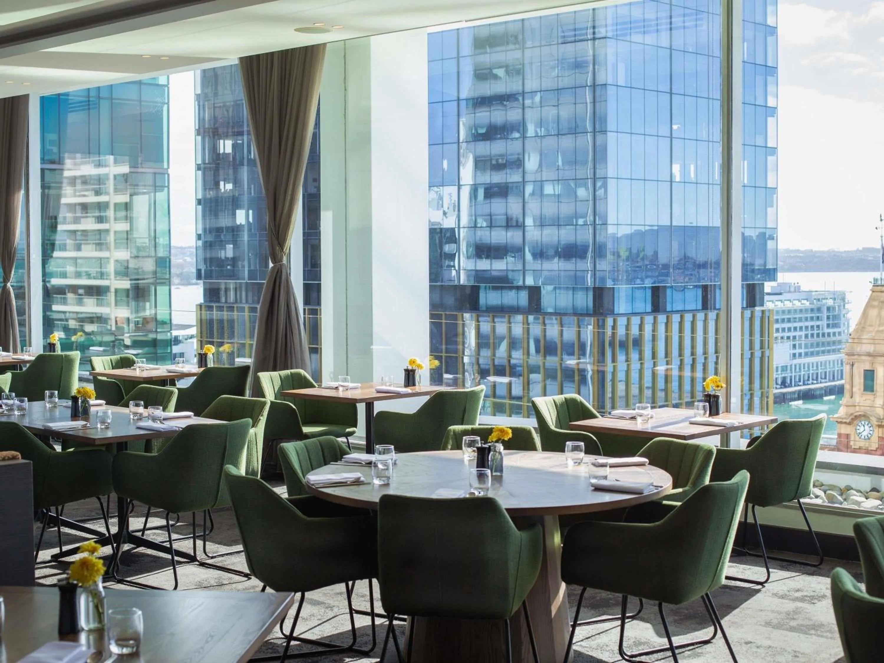 Restaurant/places to eat in Mövenpick Hotel Auckland