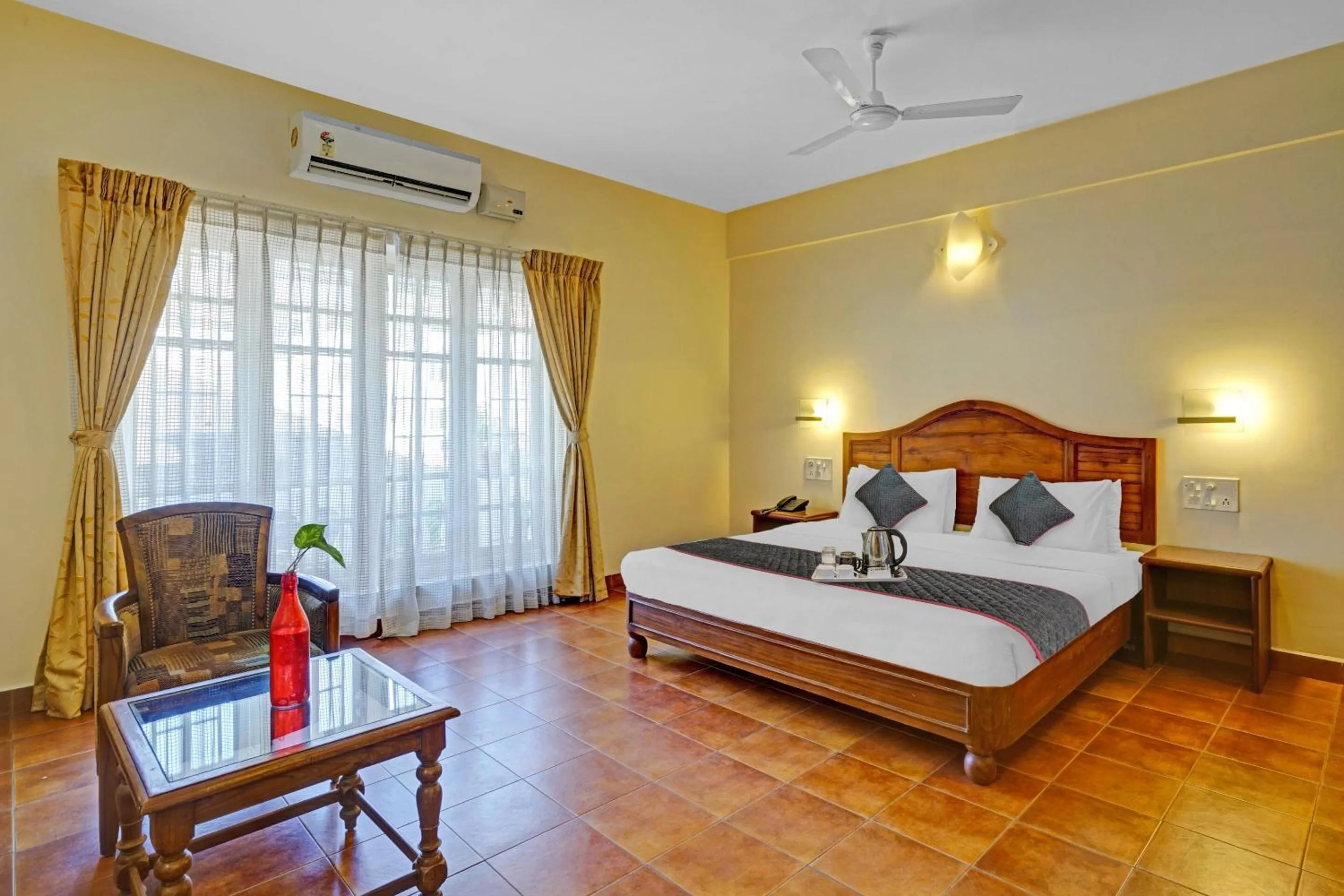 Bedroom, Bed in The Fort Manor Hotel - Kochi Kerala