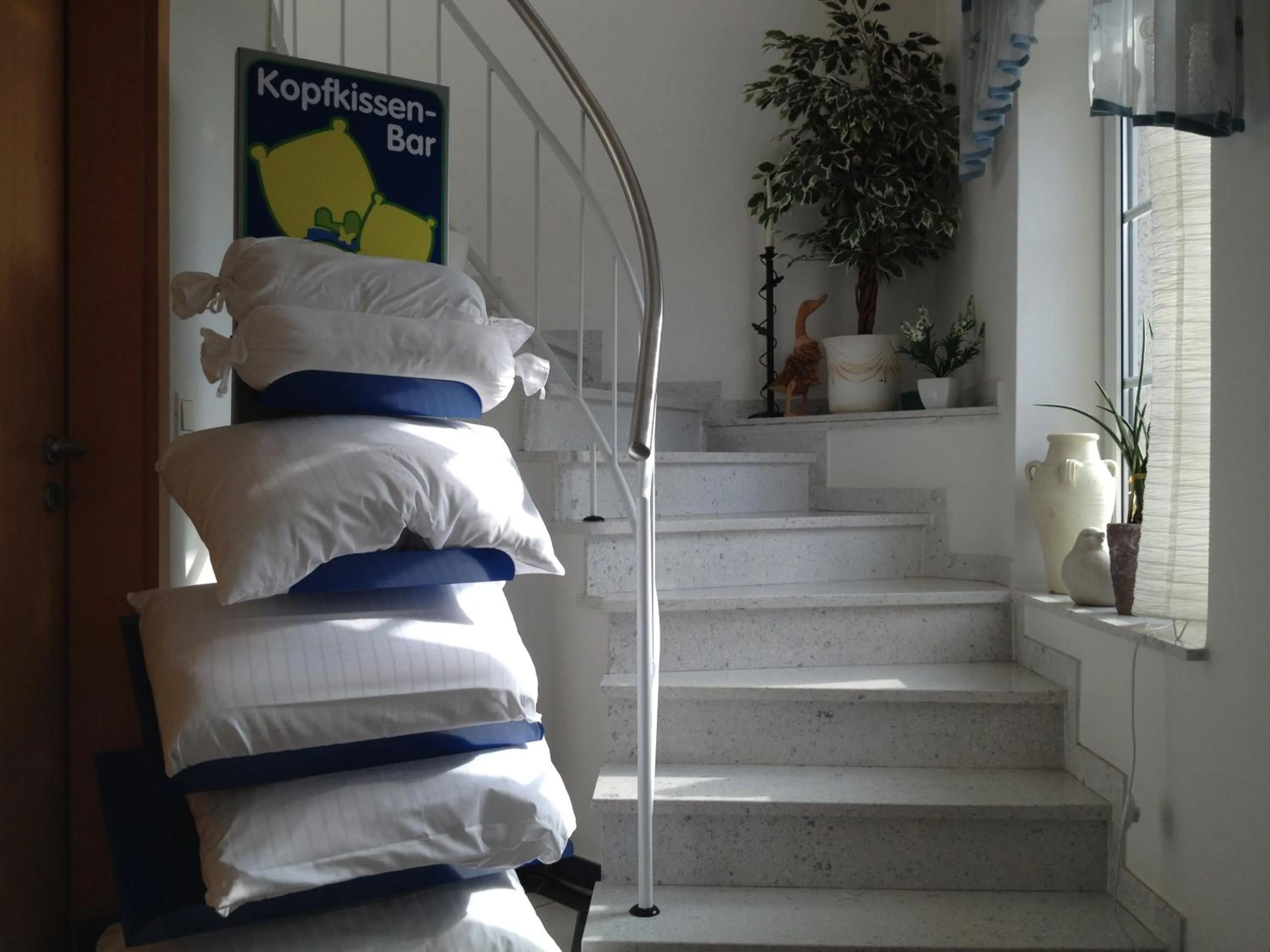 Lobby or reception, Bed in Hotel Restaurant Zum Heidekrug