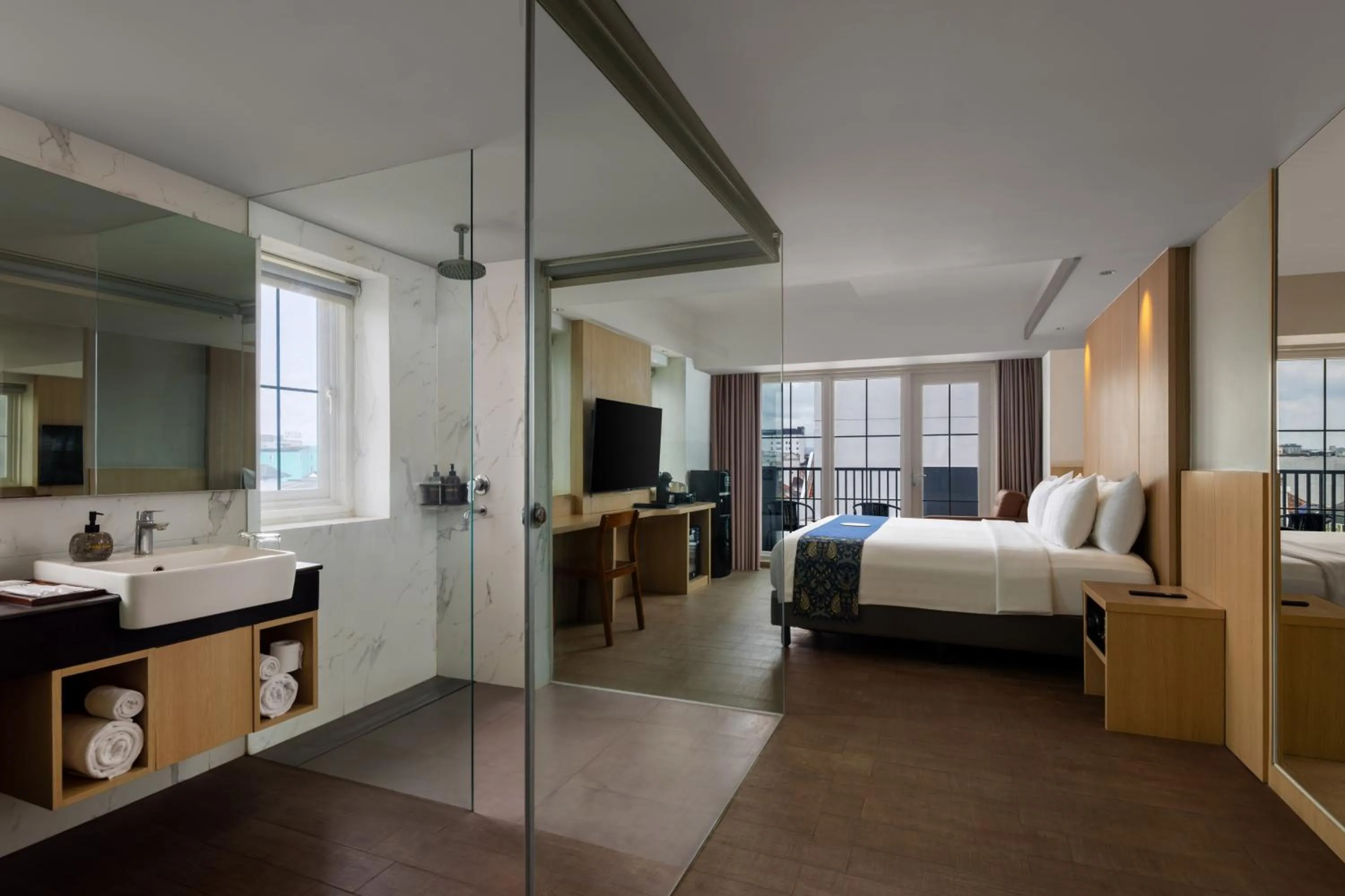 Bedroom, Bed in Aveta Hotel Malioboro