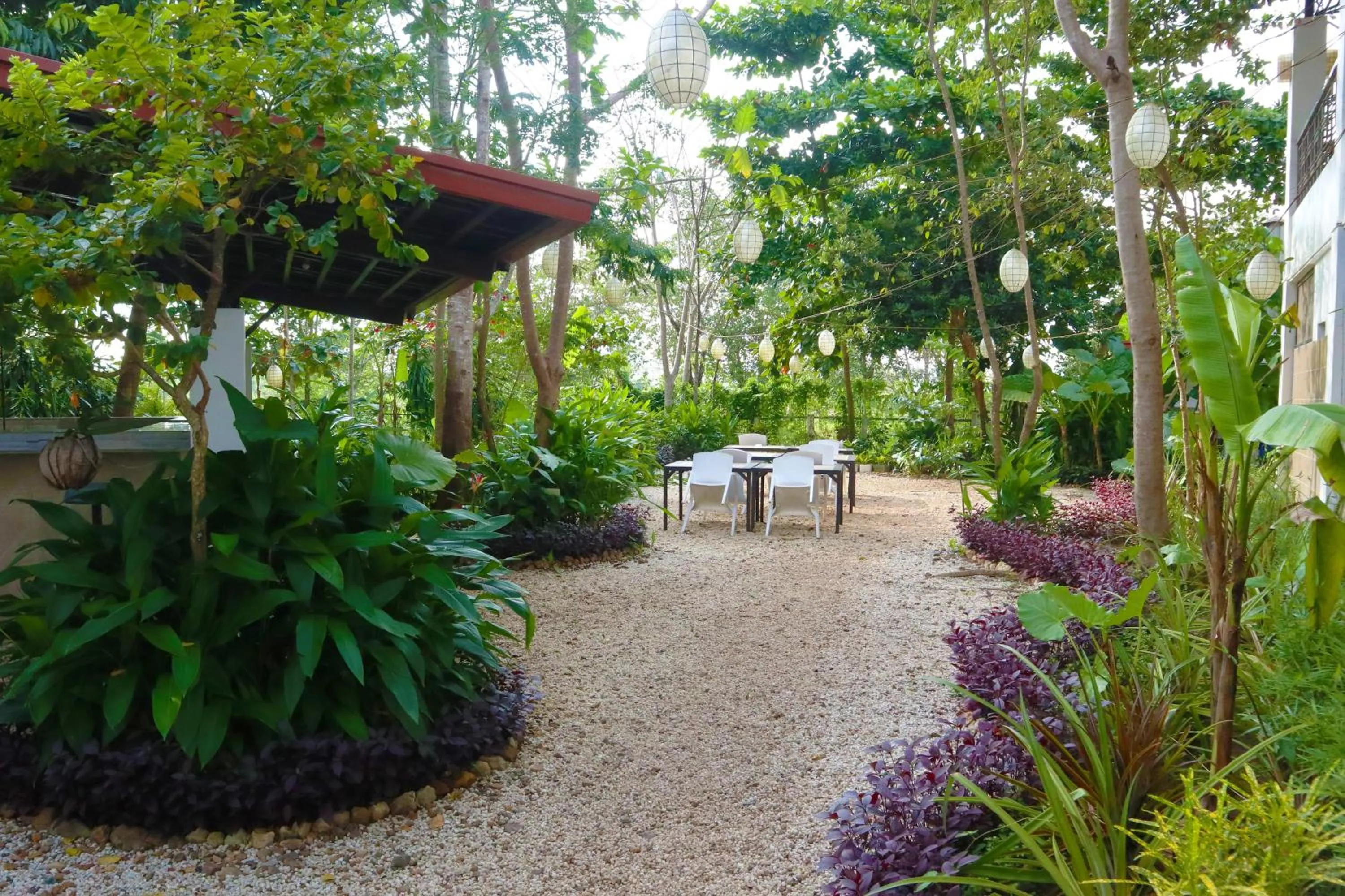 Garden in Fernvale Leisure Club and Resort