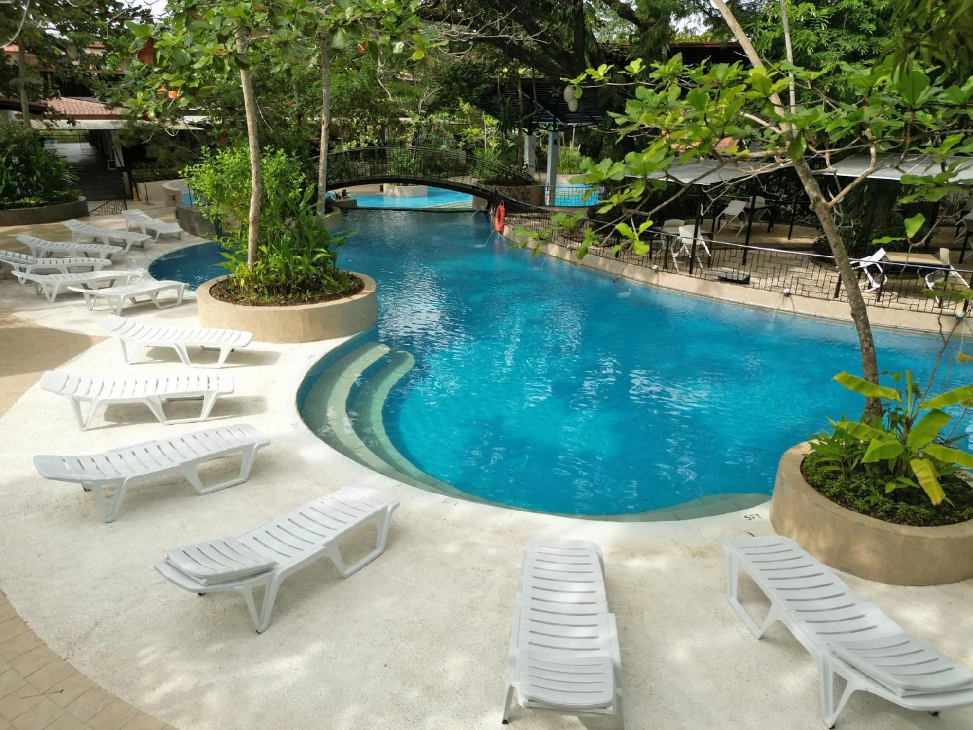 Swimming pool in Fernvale Leisure Club and Resort