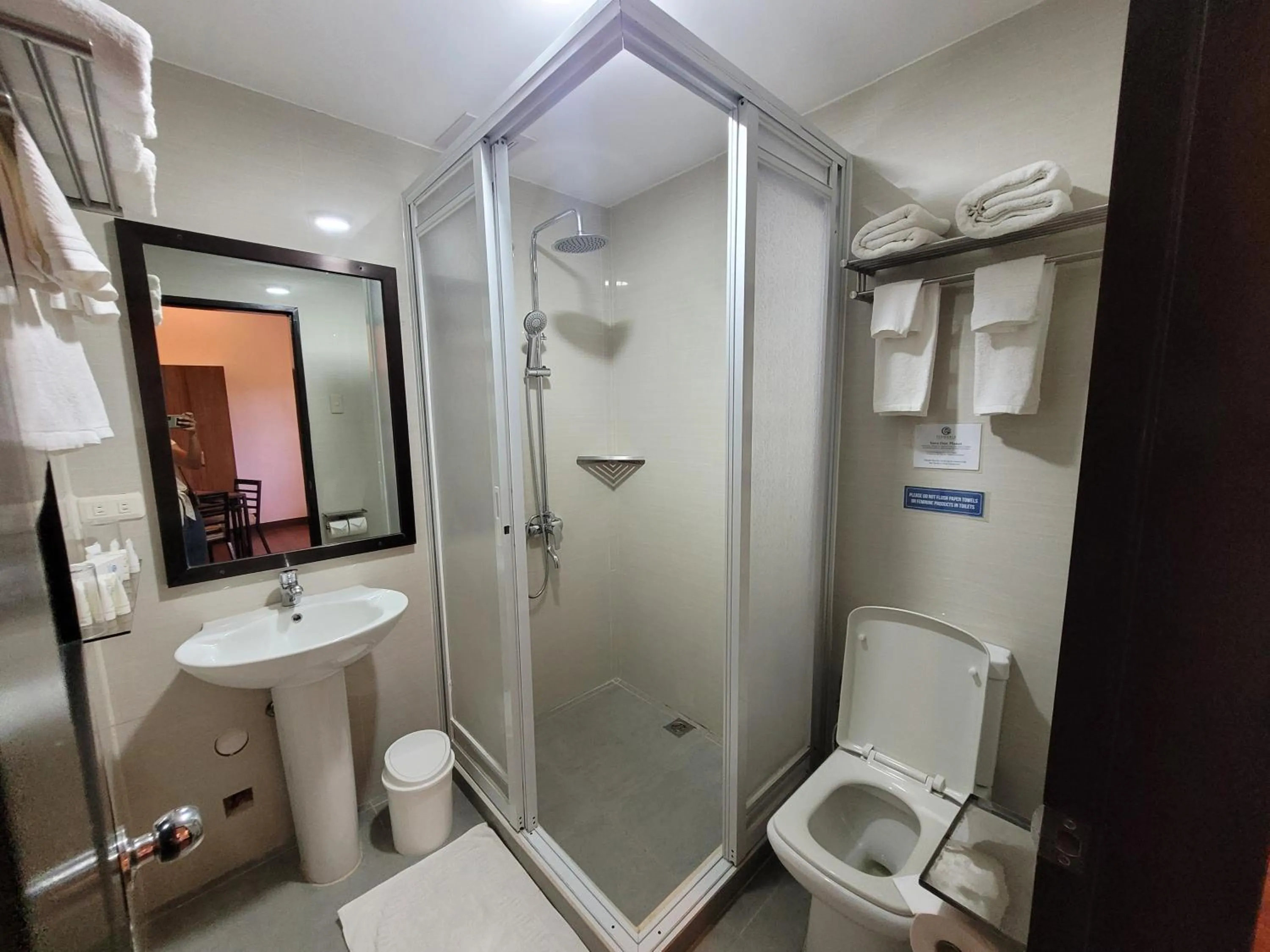 Shower in Fernvale Leisure Club and Resort