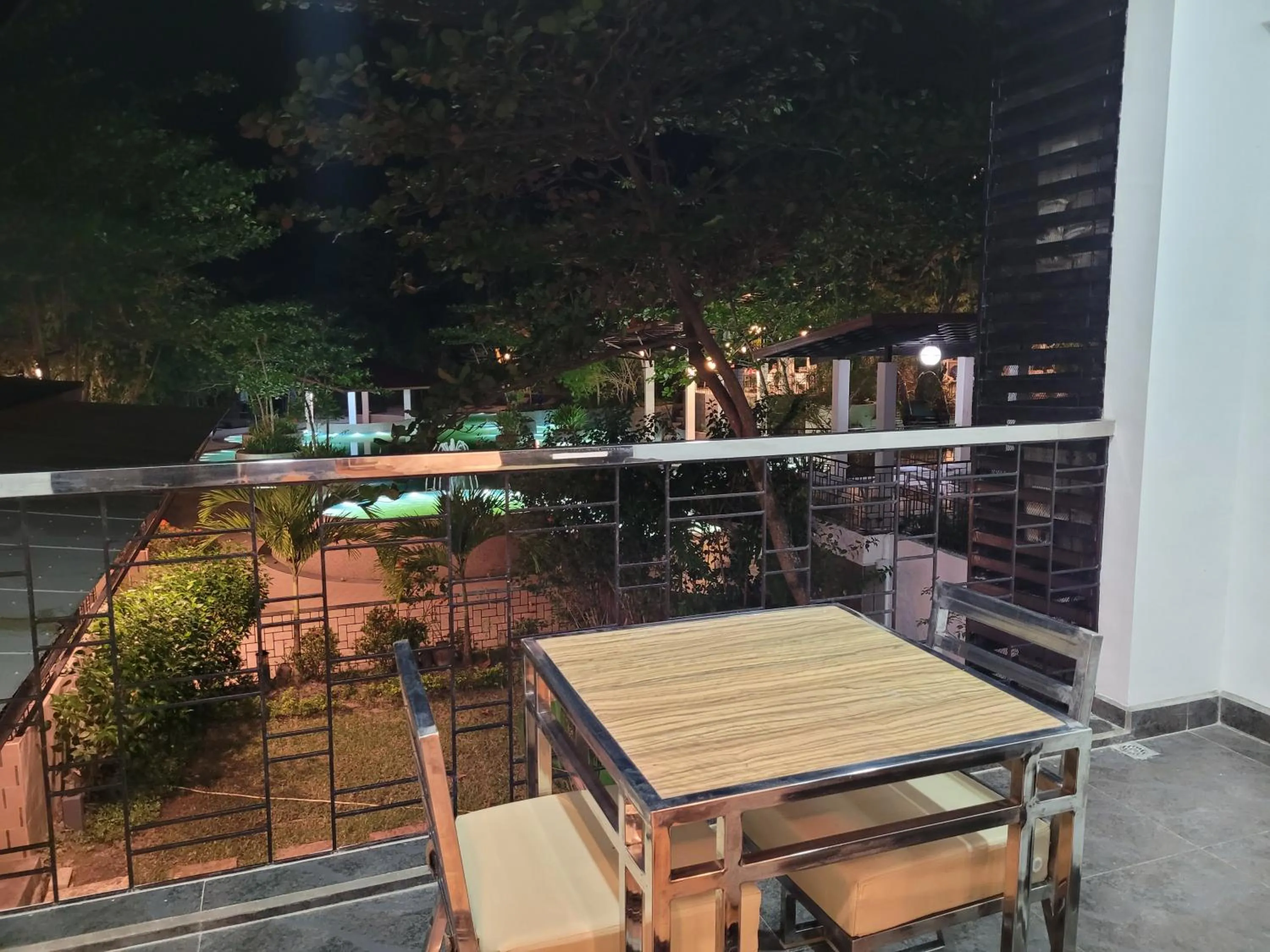 Balcony/Terrace in Fernvale Leisure Club and Resort