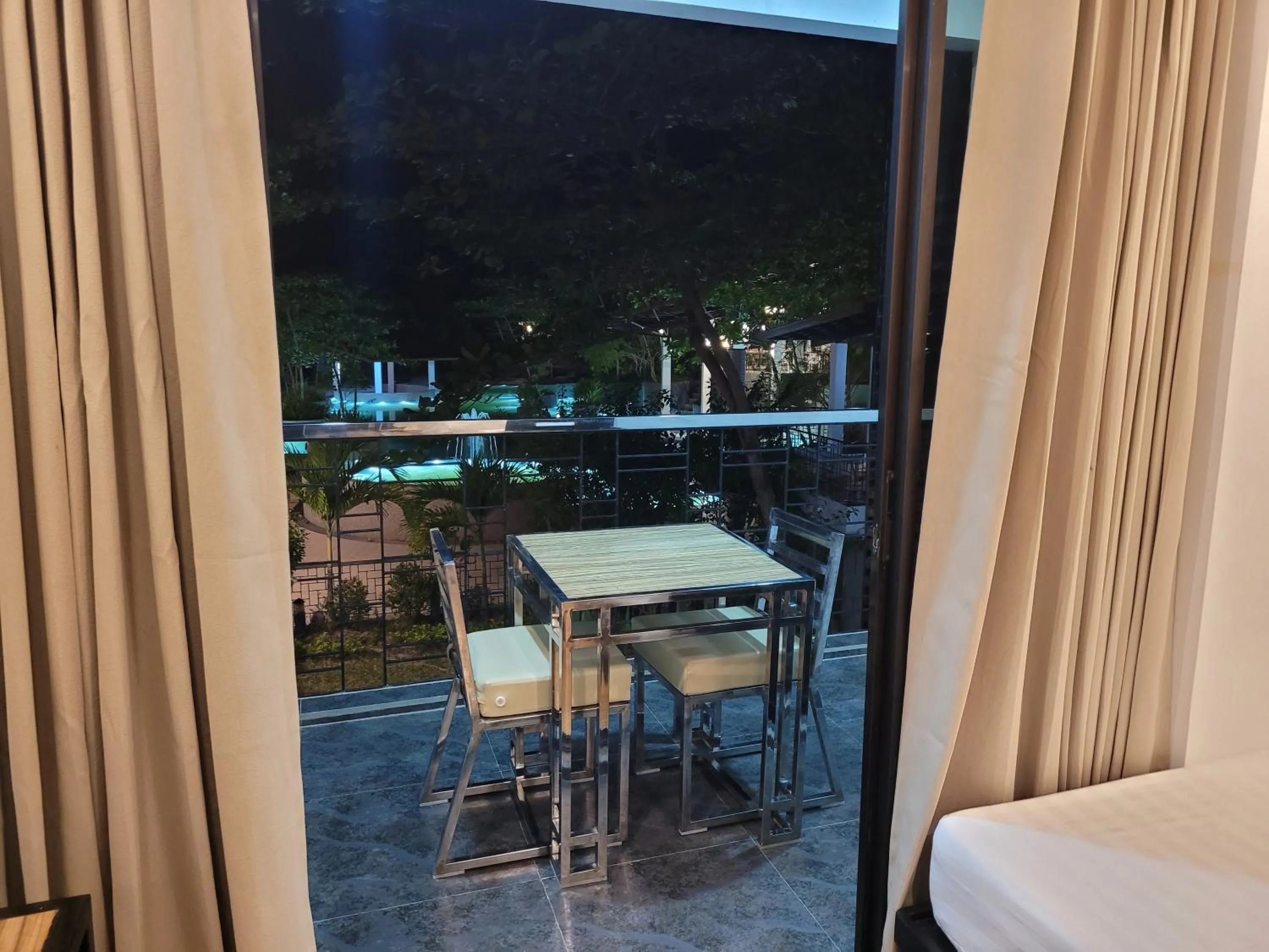 Balcony/Terrace in Fernvale Leisure Club and Resort