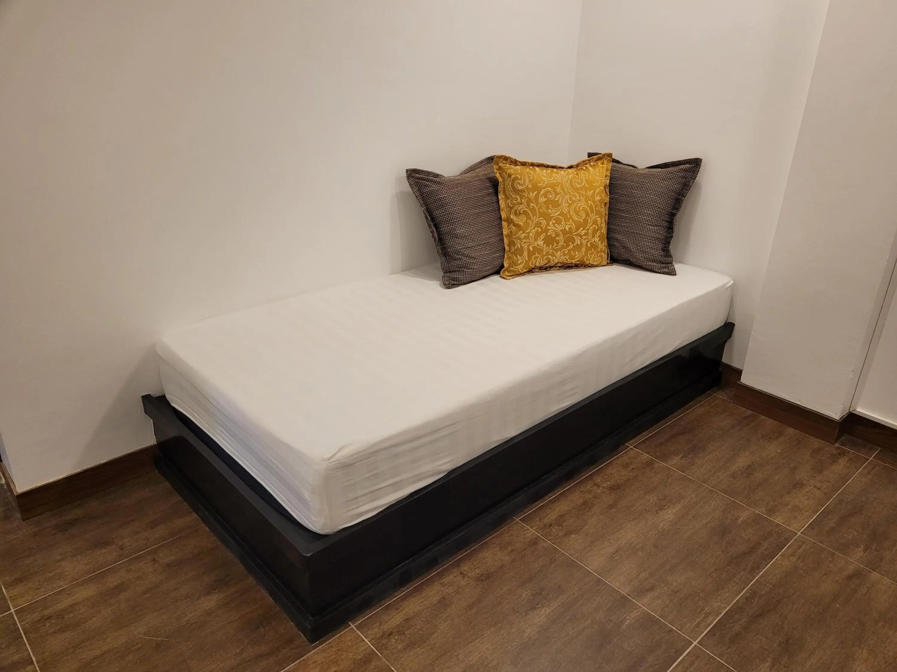 Bedroom, Bed in Fernvale Leisure Club and Resort