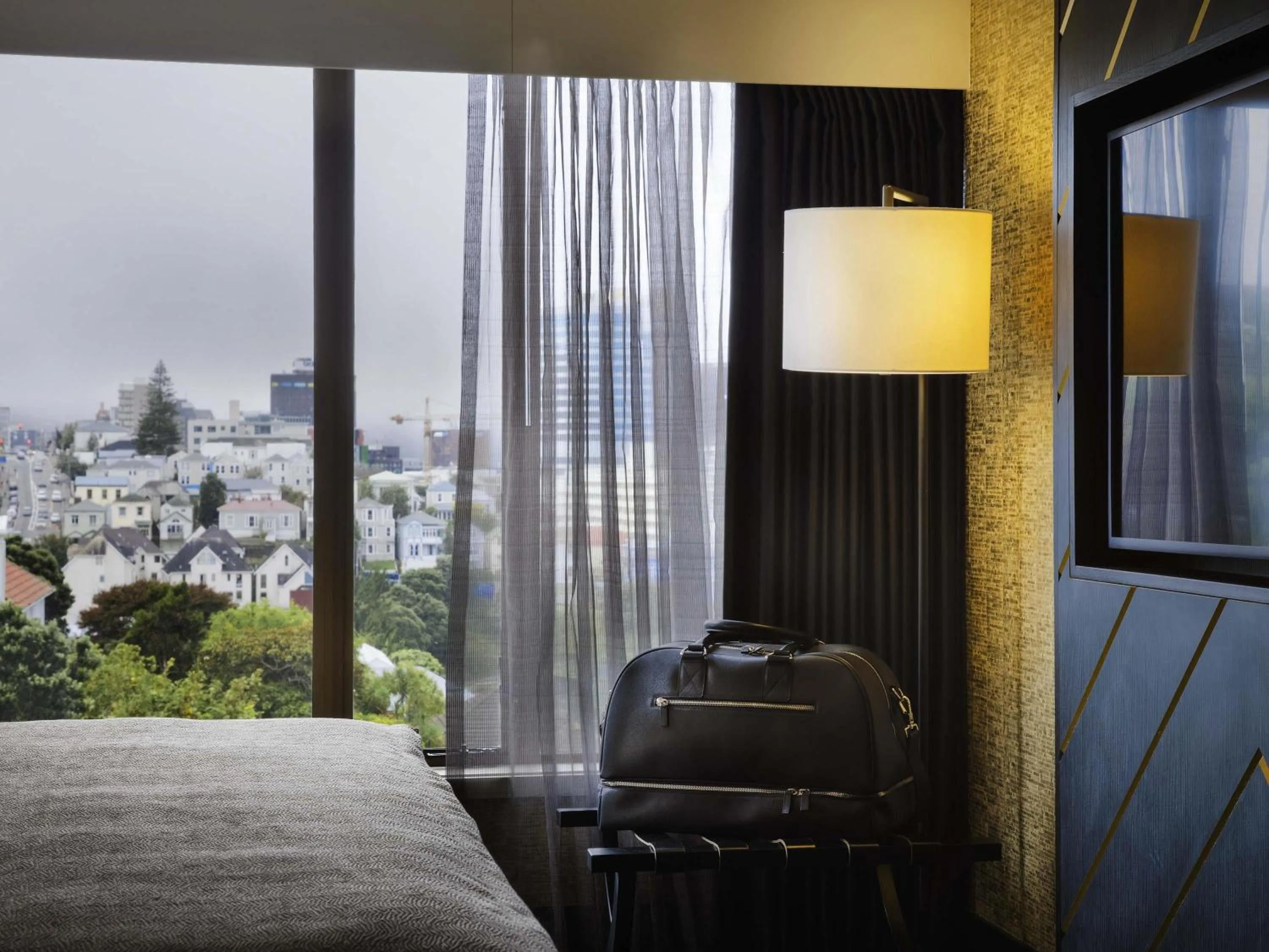 Bedroom, Bed in Mövenpick Hotel Wellington