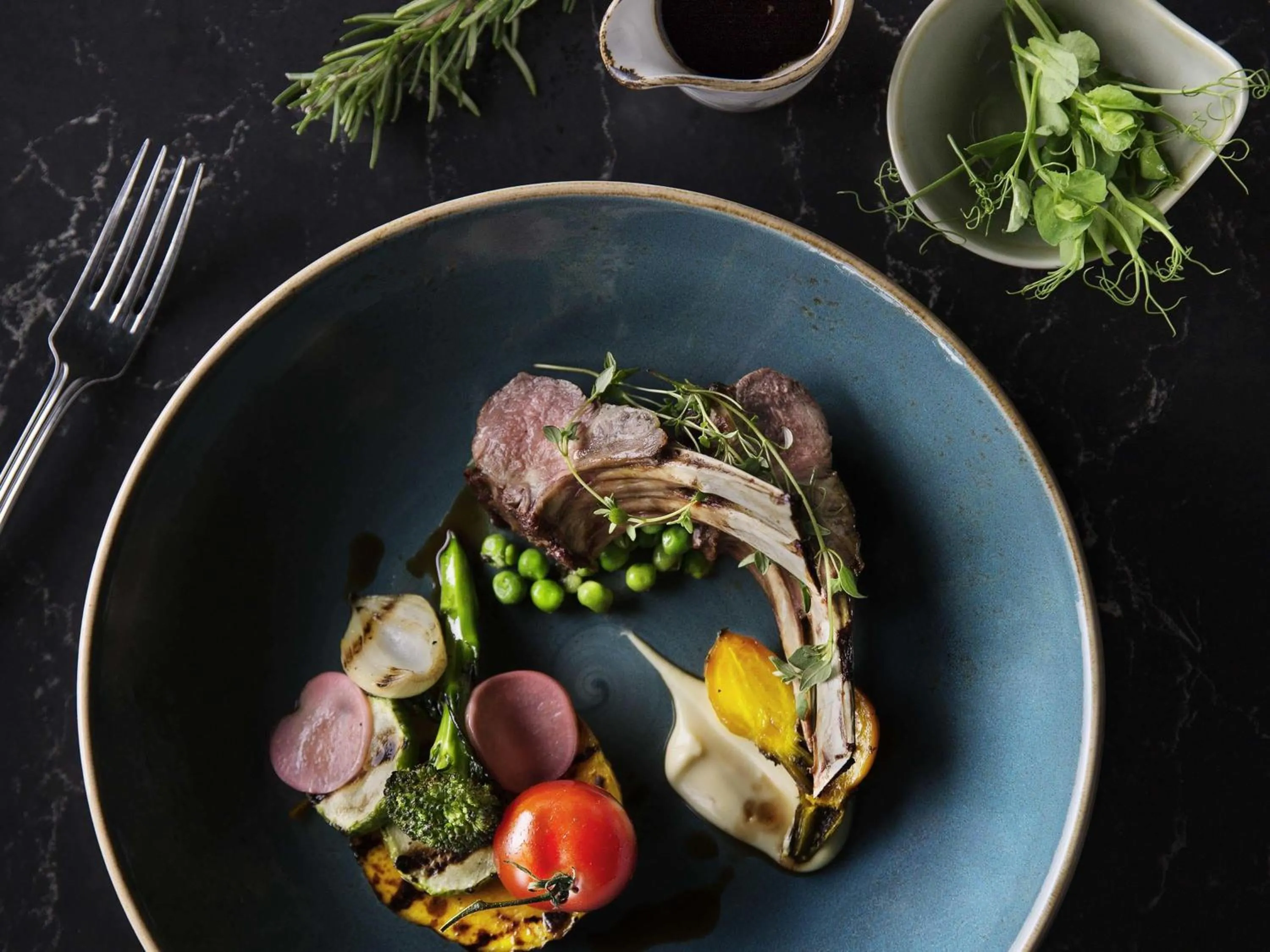 Restaurant/places to eat in Mövenpick Hotel Wellington