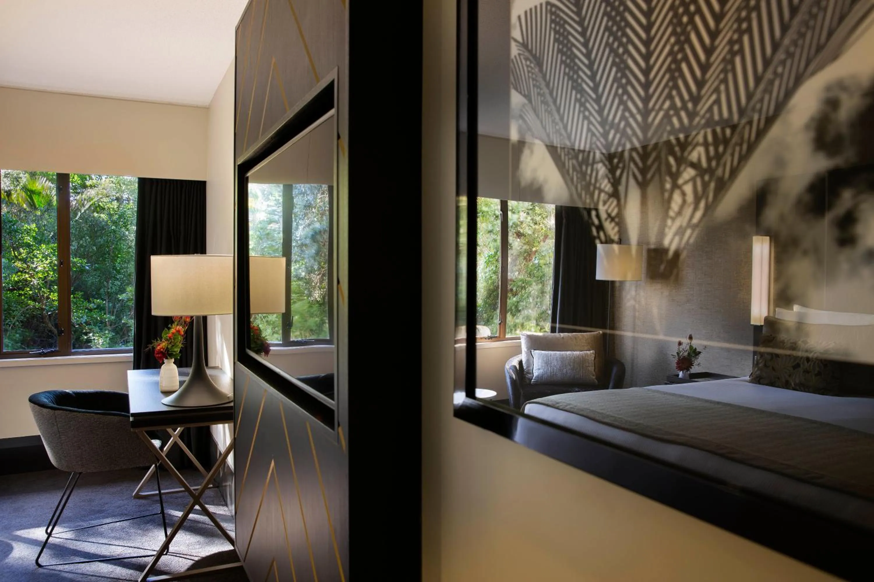 TV and multimedia, Bed in Mövenpick Hotel Wellington