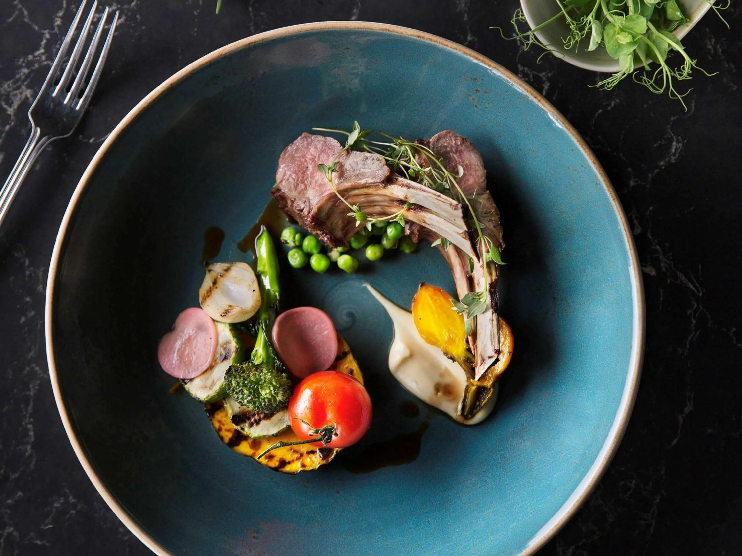 Restaurant/places to eat in Mövenpick Hotel Wellington