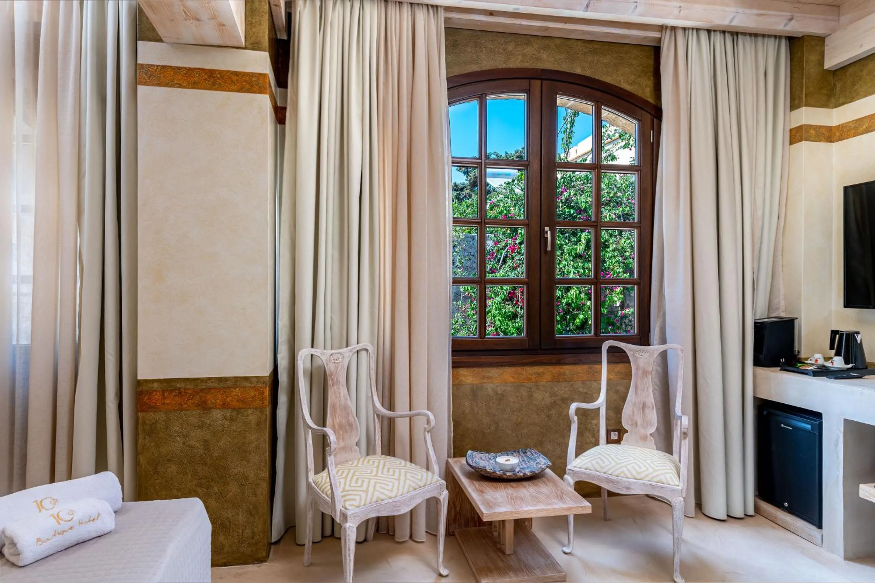 View (from property/room) in 10GR Boutique Hotel & Wine Bar