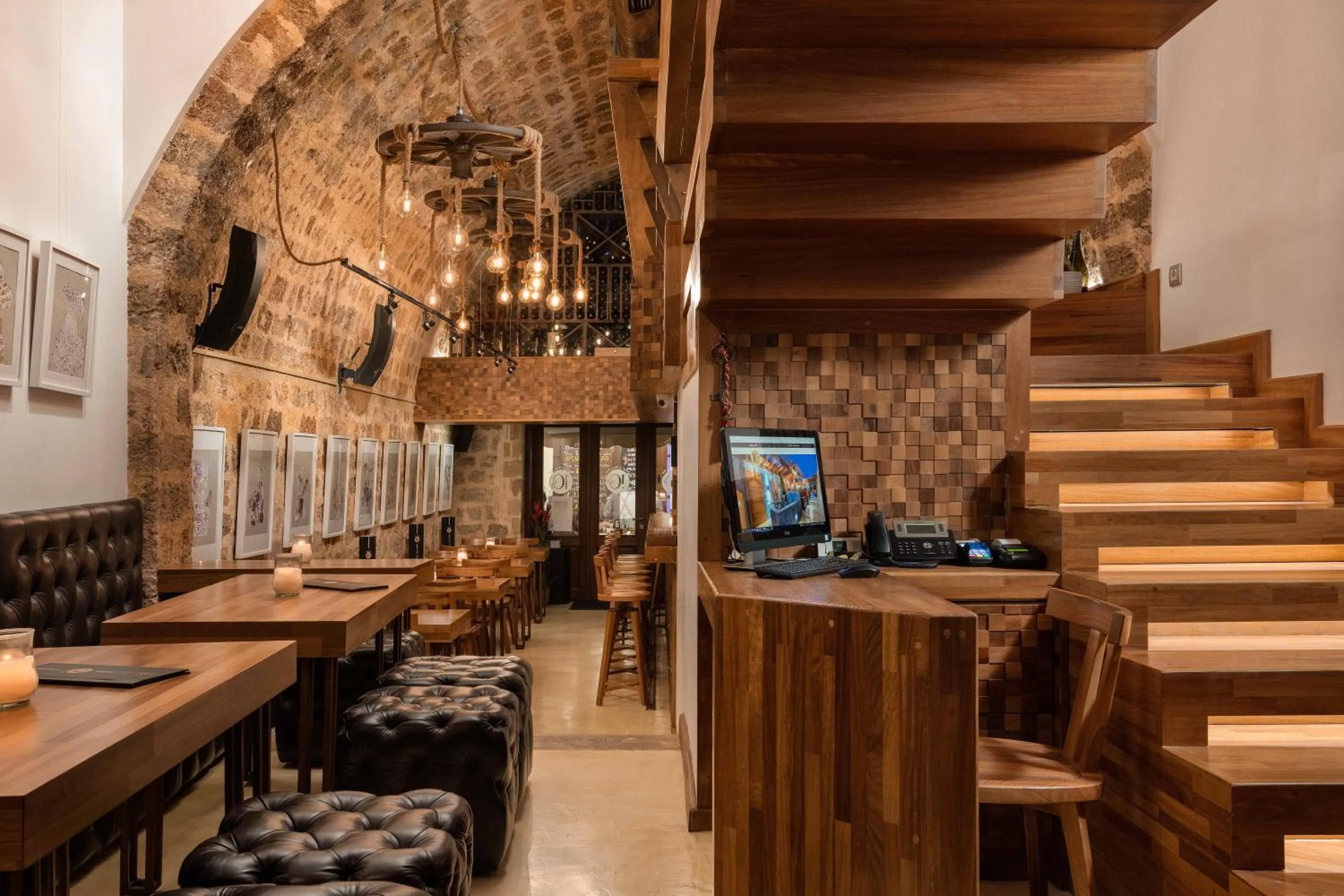 Lobby or reception in 10GR Boutique Hotel & Wine Bar