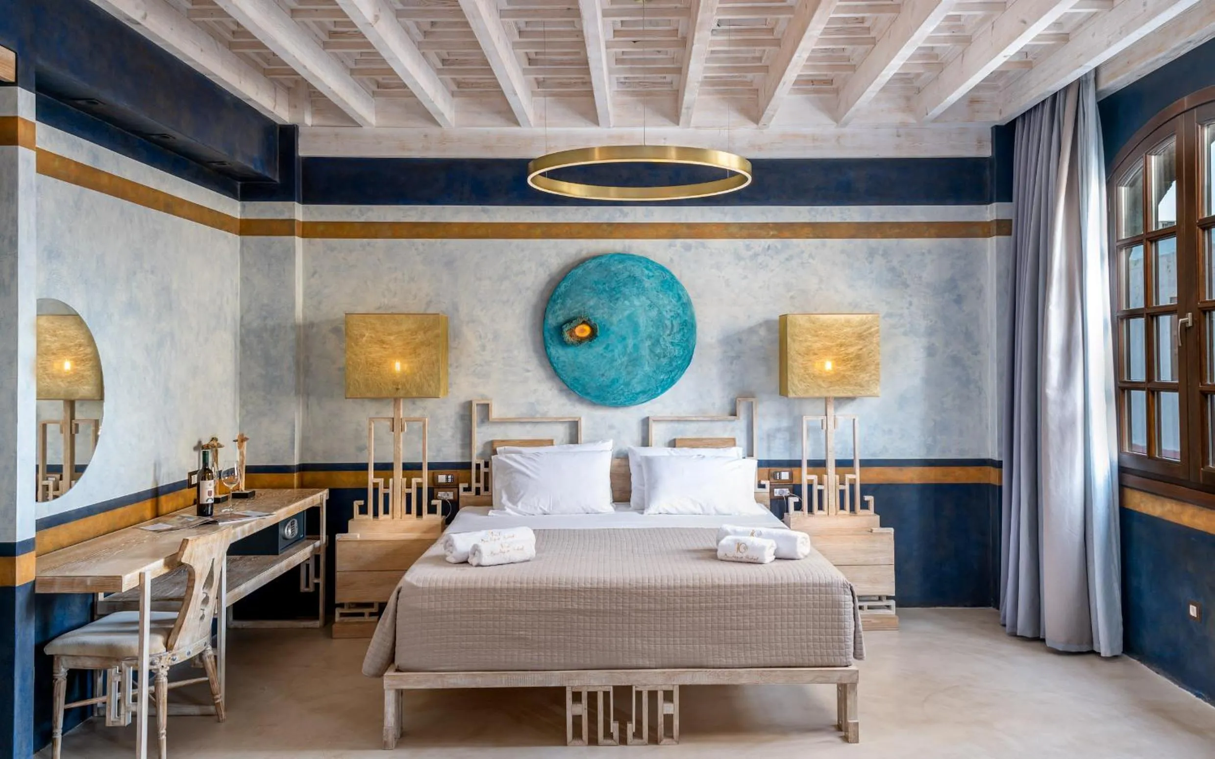 Bed in 10GR Boutique Hotel & Wine Bar