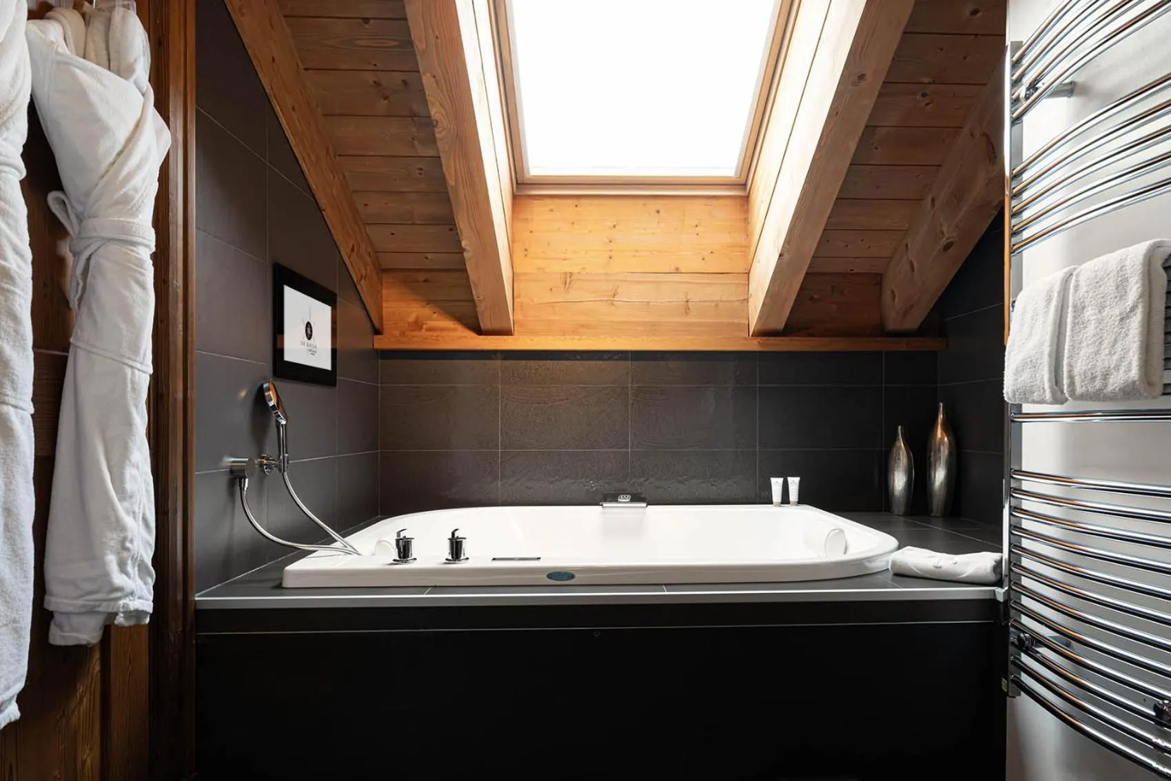 Hot Tub in Le Kaïla