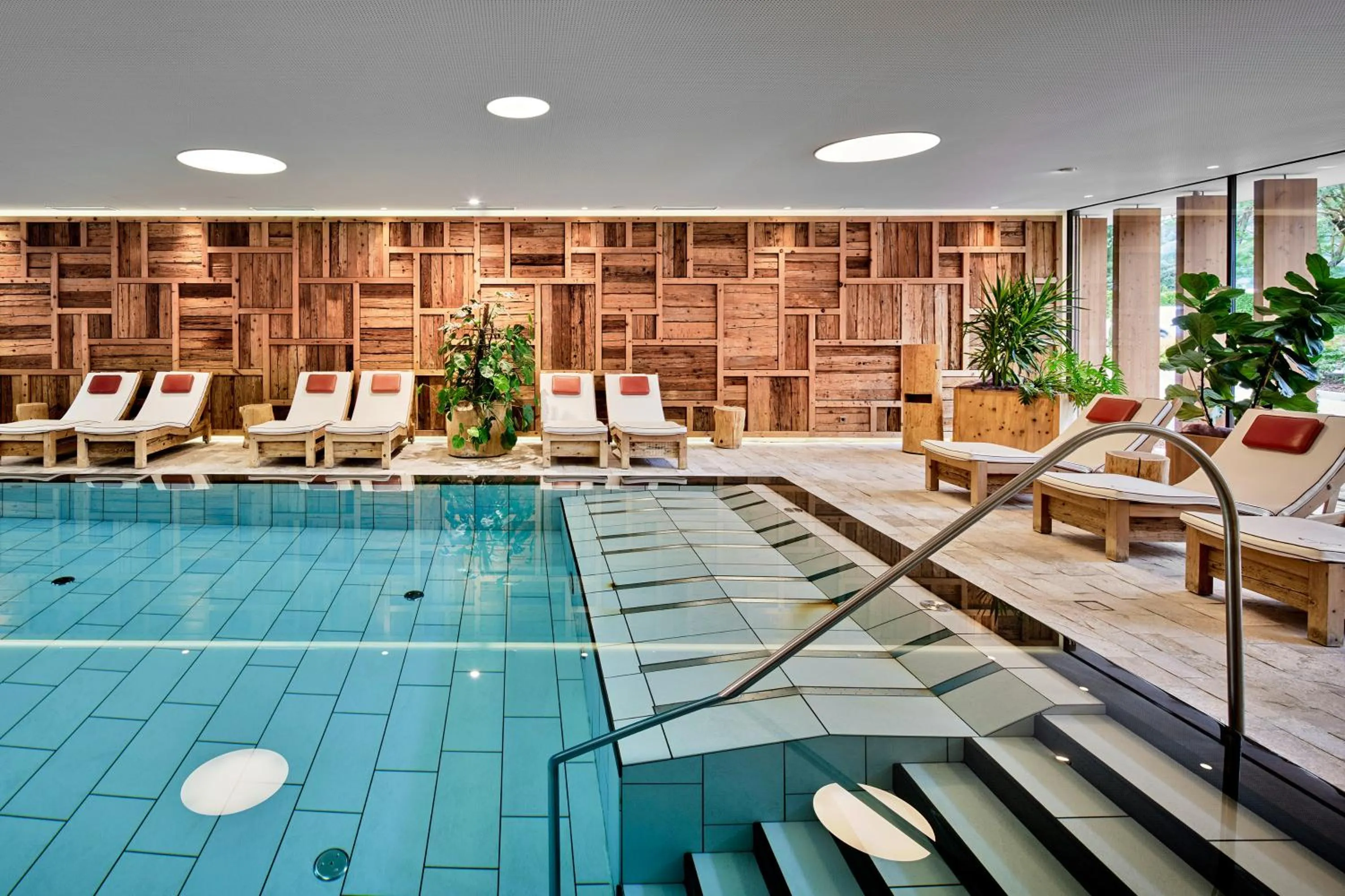 Swimming pool in Engels Park