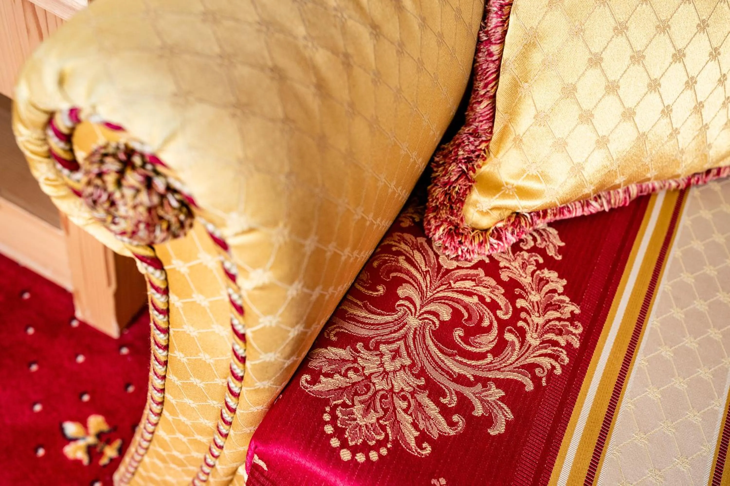 Seating area in Engels Park