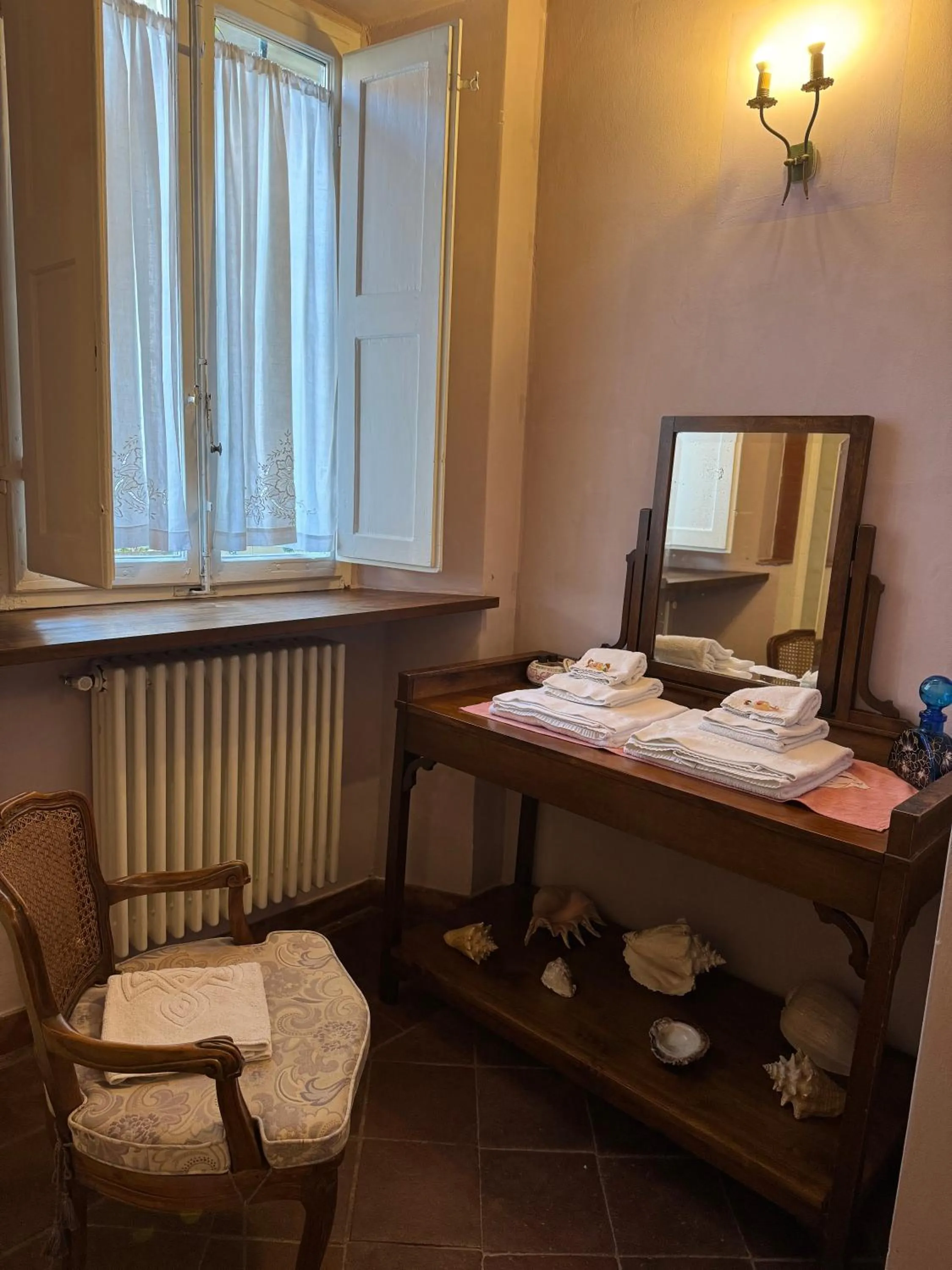 Villa La Dogana B&B di Charme - Historic Villa with a beautiful garden - private parking