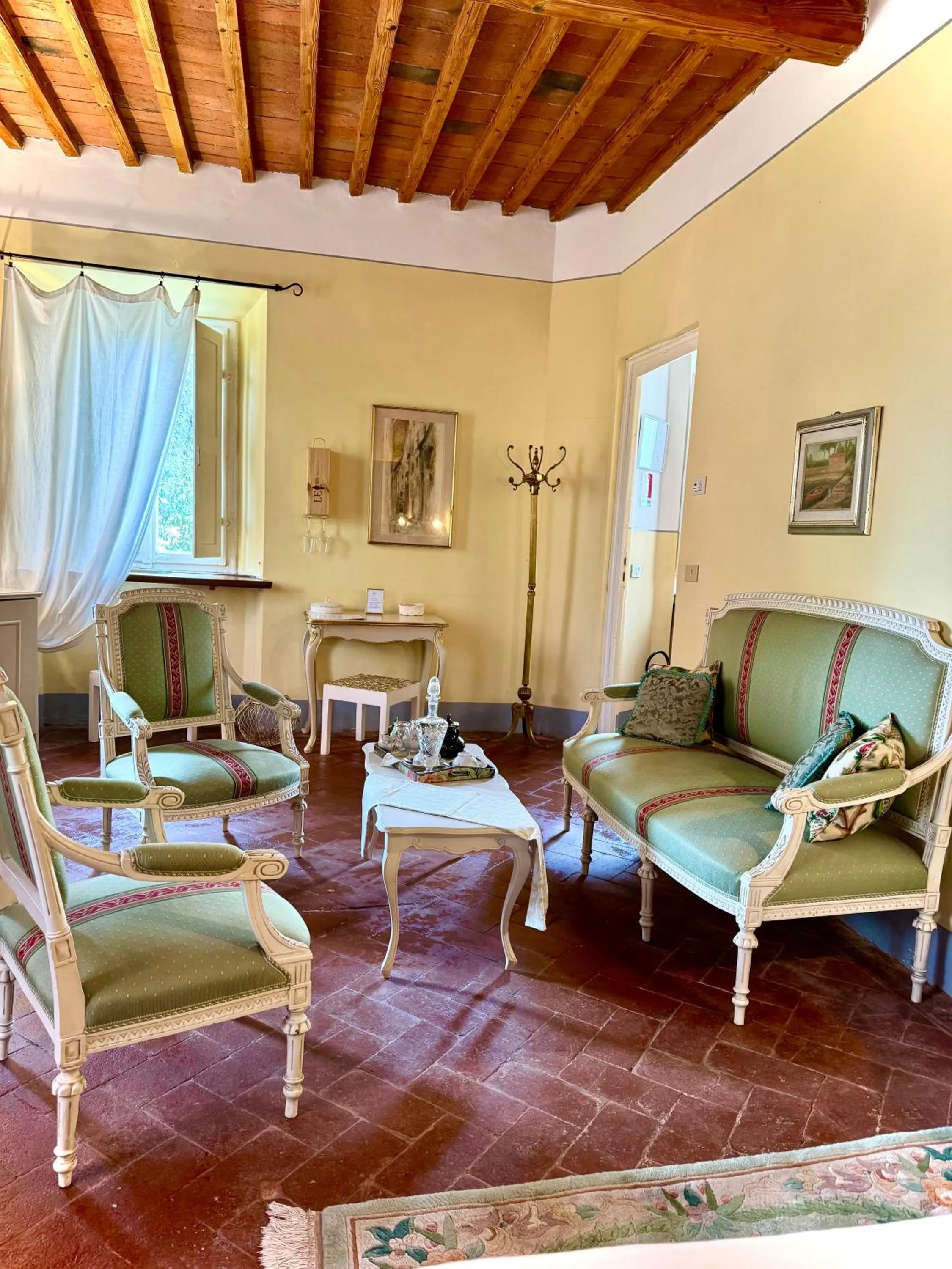 Villa La Dogana B&B di Charme - Historic Villa with a beautiful garden - private parking