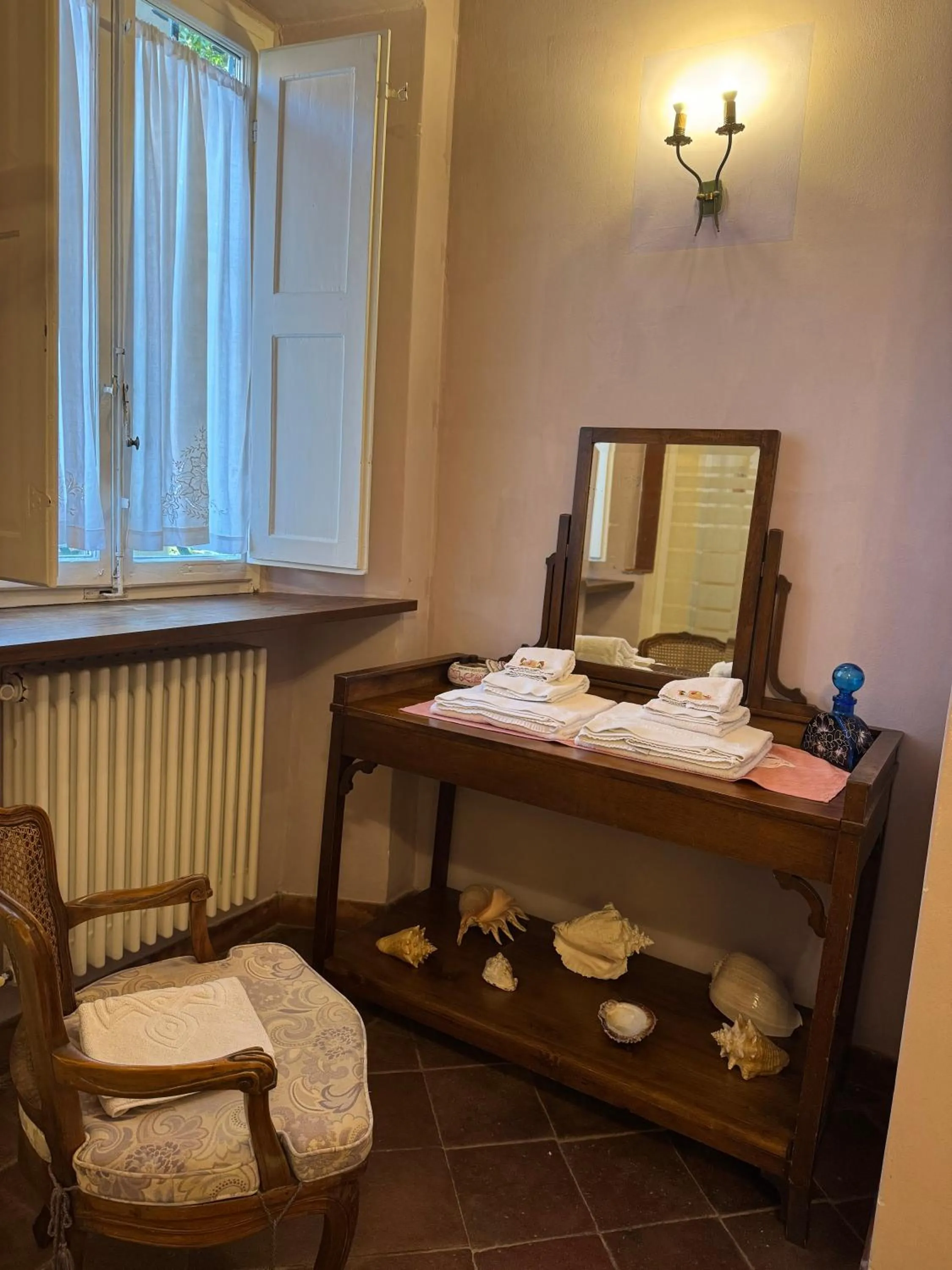 Villa La Dogana B&B di Charme - Historic Villa with a beautiful garden - private parking