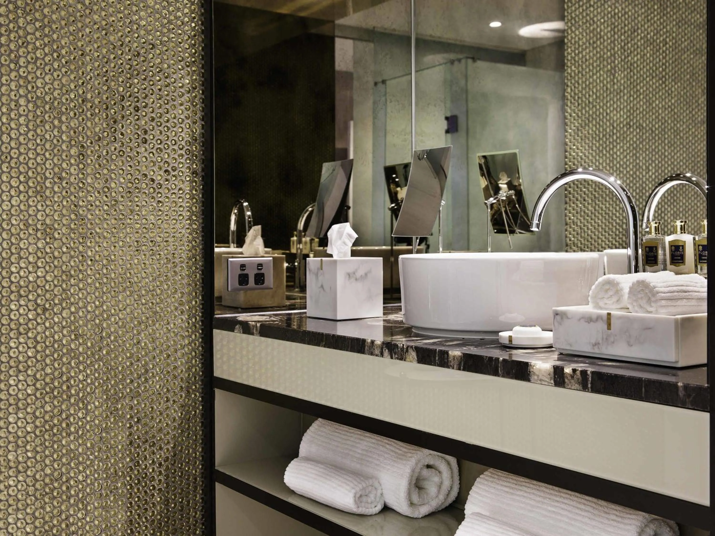 Bedroom in Fable Auckland, MGallery